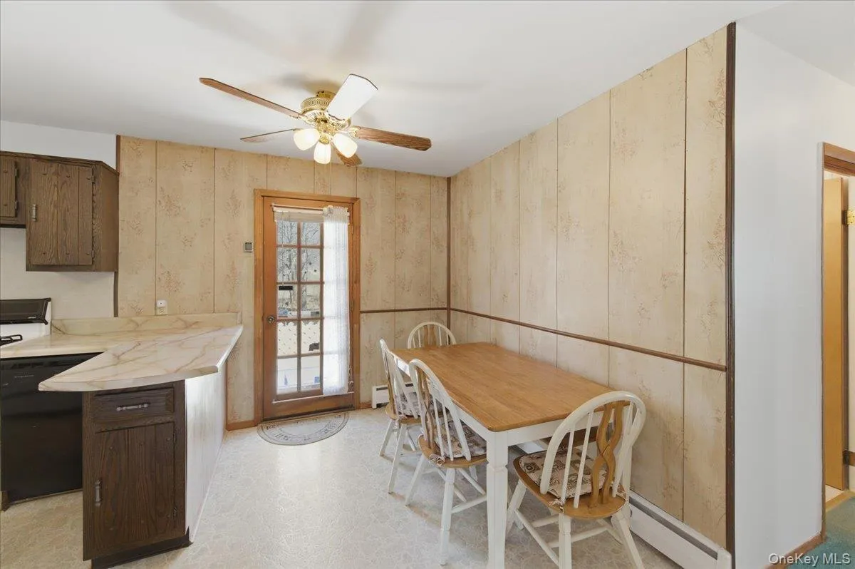 84 Orchard Drive, Cairo, NY, 3 Bedrooms Bedrooms, 5 Rooms Rooms,1 BathroomBathrooms,Residential,For Rent,Orchard,0,980367 84 Orchard Drive, Cairo, NY, 3 Bedrooms Bedrooms, 5 Rooms Rooms,1 BathroomBathrooms,Residential,For Rent,Orchard,0,980367
