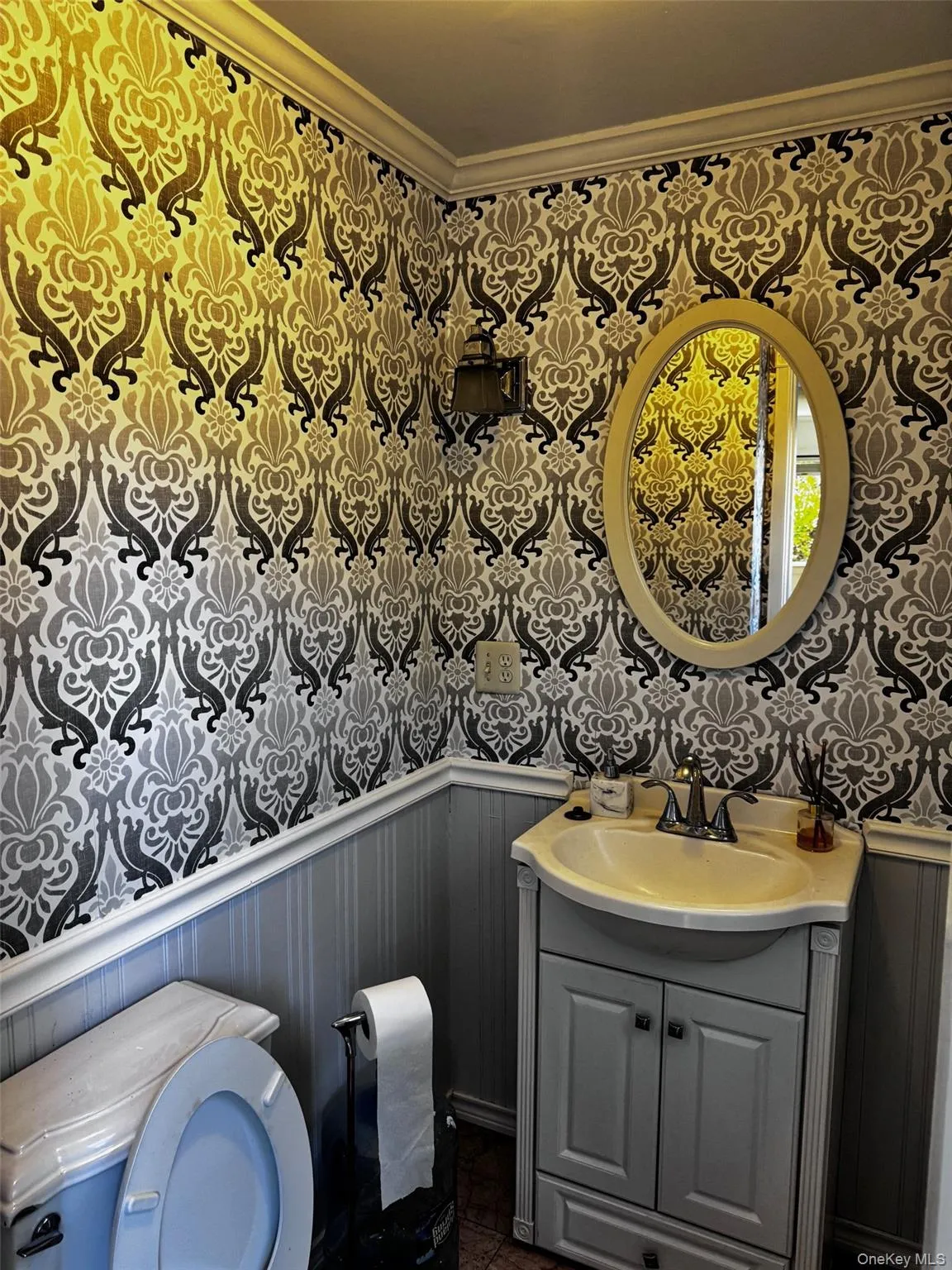 1 Motts Lane, Oyster Bay, NY, 4 Bedrooms Bedrooms, 7 Rooms Rooms,2 BathroomsBathrooms,Residential Lease,For Rent,Motts,0,980377 1 Motts Lane, Oyster Bay, NY, 4 Bedrooms Bedrooms, 7 Rooms Rooms,2 BathroomsBathrooms,Residential Lease,For Rent,Motts,0,980377