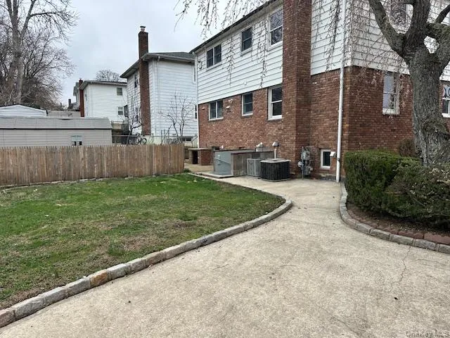 7 Linwood Road, North Hempstead, NY, 3 Bedrooms Bedrooms, 6 Rooms Rooms,2 BathroomsBathrooms,Residential Lease,For Rent,Linwood,0,980401 7 Linwood Road, North Hempstead, NY, 3 Bedrooms Bedrooms, 6 Rooms Rooms,2 BathroomsBathrooms,Residential Lease,For Rent,Linwood,0,980401