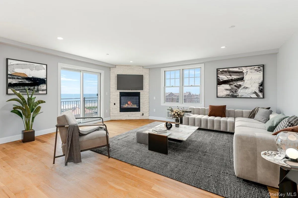 661 Broadway, Long Beach, NY, 3 Bedrooms Bedrooms, 5 Rooms Rooms,2 BathroomsBathrooms,Residential,For Rent,Broadway,0,KEY980410 661 Broadway, Long Beach, NY, 3 Bedrooms Bedrooms, 5 Rooms Rooms,2 BathroomsBathrooms,Residential,For Rent,Broadway,0,KEY980410