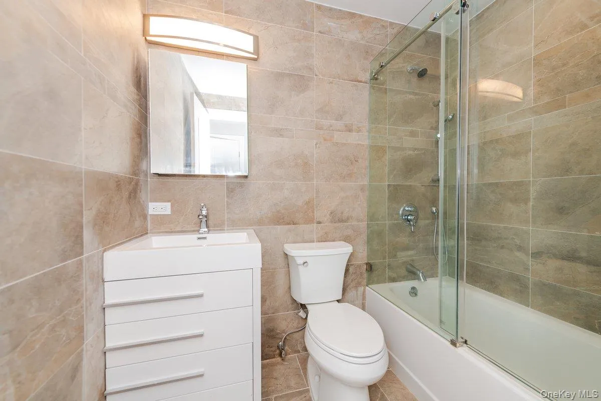 661 Broadway, Long Beach, NY, 3 Bedrooms Bedrooms, 5 Rooms Rooms,2 BathroomsBathrooms,Residential,For Rent,Broadway,0,KEY980410 661 Broadway, Long Beach, NY, 3 Bedrooms Bedrooms, 5 Rooms Rooms,2 BathroomsBathrooms,Residential,For Rent,Broadway,0,KEY980410