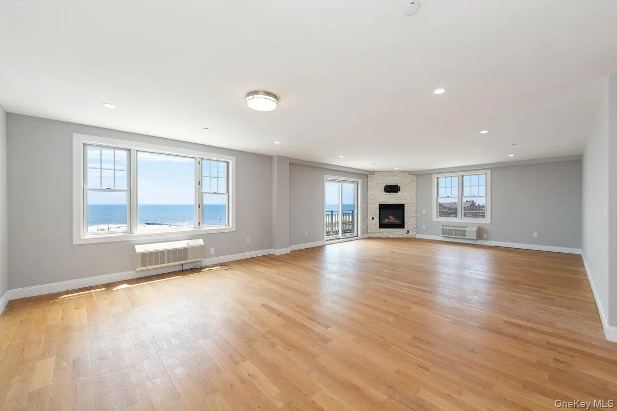 661 Broadway, Long Beach, NY, 3 Bedrooms Bedrooms, 5 Rooms Rooms,2 BathroomsBathrooms,Residential,For Rent,Broadway,0,KEY980410 661 Broadway, Long Beach, NY, 3 Bedrooms Bedrooms, 5 Rooms Rooms,2 BathroomsBathrooms,Residential,For Rent,Broadway,0,KEY980410