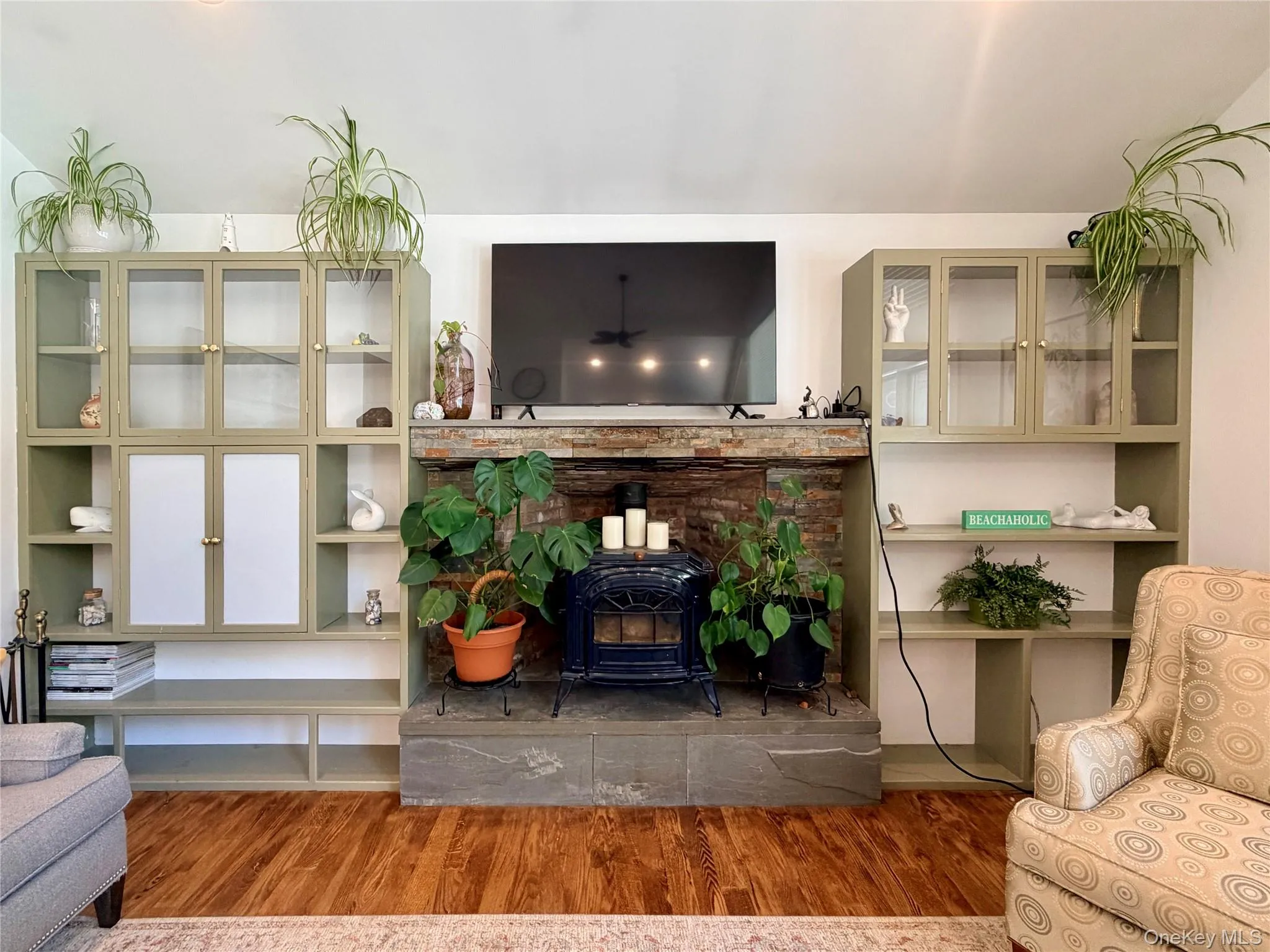 43B Old Squires Road, Southampton, NY, 3 Bedrooms Bedrooms, 7 Rooms Rooms,2 BathroomsBathrooms,Residential Lease,For Rent,Old Squires,0,980423 43B Old Squires Road, Southampton, NY, 3 Bedrooms Bedrooms, 7 Rooms Rooms,2 BathroomsBathrooms,Residential Lease,For Rent,Old Squires,0,980423
