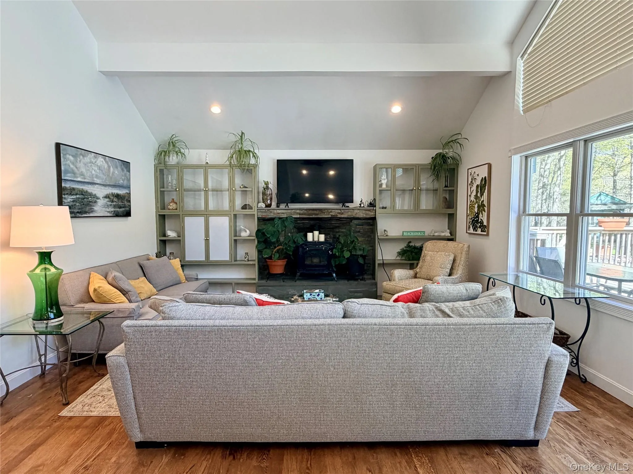 43B Old Squires Road, Southampton, NY, 3 Bedrooms Bedrooms, 7 Rooms Rooms,2 BathroomsBathrooms,Residential Lease,For Rent,Old Squires,0,980423 43B Old Squires Road, Southampton, NY, 3 Bedrooms Bedrooms, 7 Rooms Rooms,2 BathroomsBathrooms,Residential Lease,For Rent,Old Squires,0,980423