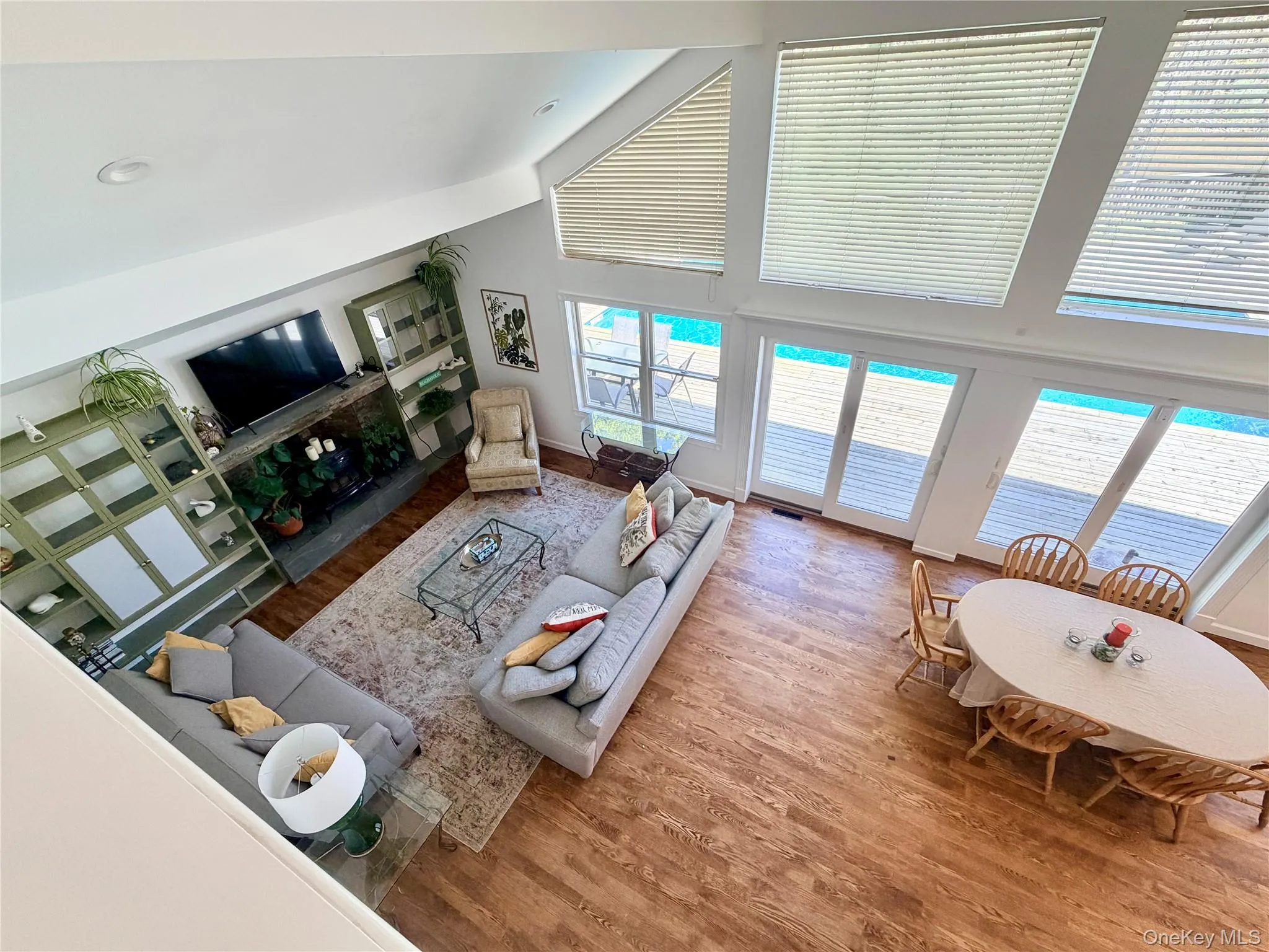 43B Old Squires Road, Southampton, NY, 3 Bedrooms Bedrooms, 7 Rooms Rooms,2 BathroomsBathrooms,Residential Lease,For Rent,Old Squires,0,980423 43B Old Squires Road, Southampton, NY, 3 Bedrooms Bedrooms, 7 Rooms Rooms,2 BathroomsBathrooms,Residential Lease,For Rent,Old Squires,0,980423
