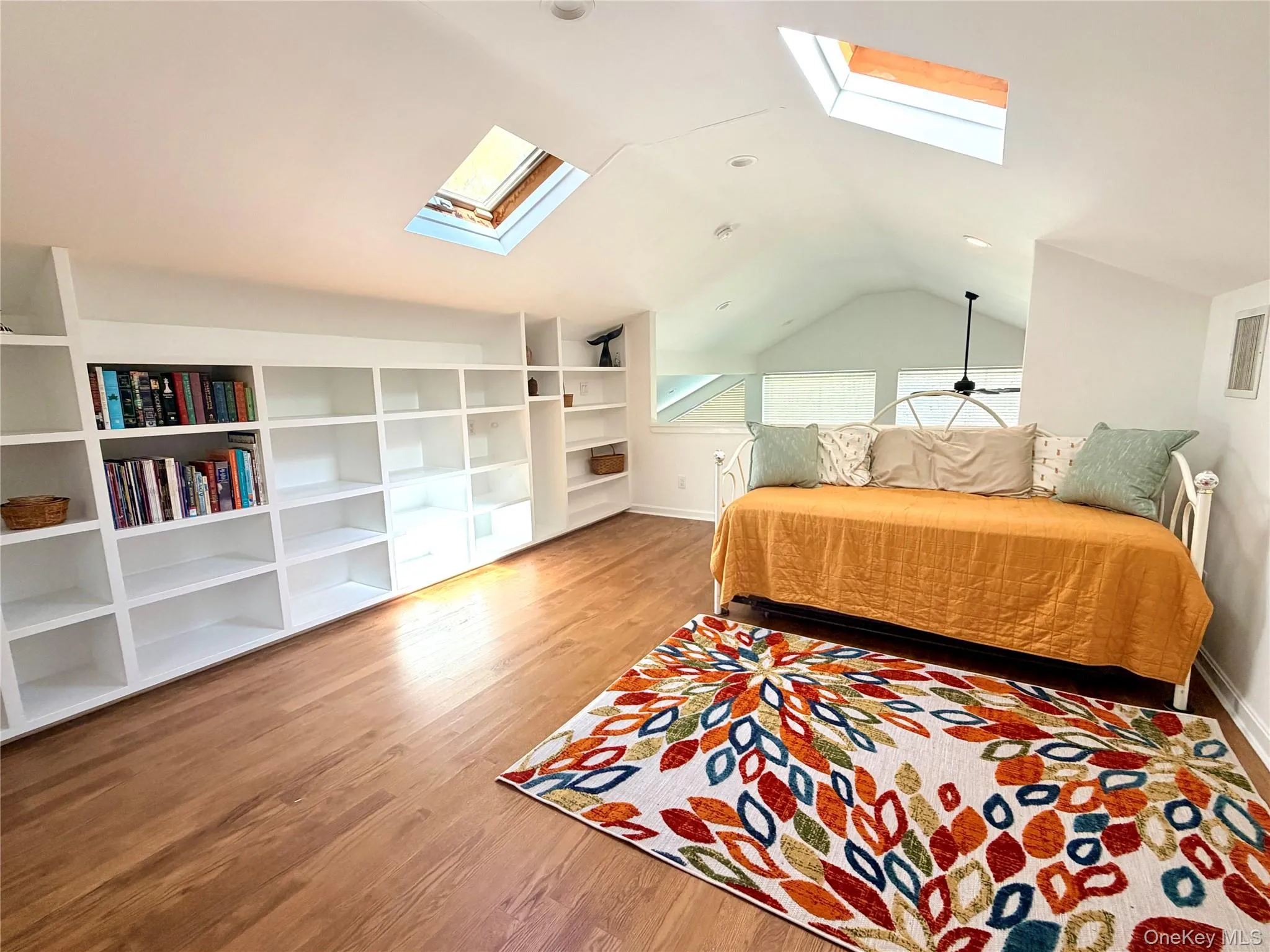 43B Old Squires Road, Southampton, NY, 3 Bedrooms Bedrooms, 7 Rooms Rooms,2 BathroomsBathrooms,Residential Lease,For Rent,Old Squires,0,980423 43B Old Squires Road, Southampton, NY, 3 Bedrooms Bedrooms, 7 Rooms Rooms,2 BathroomsBathrooms,Residential Lease,For Rent,Old Squires,0,980423