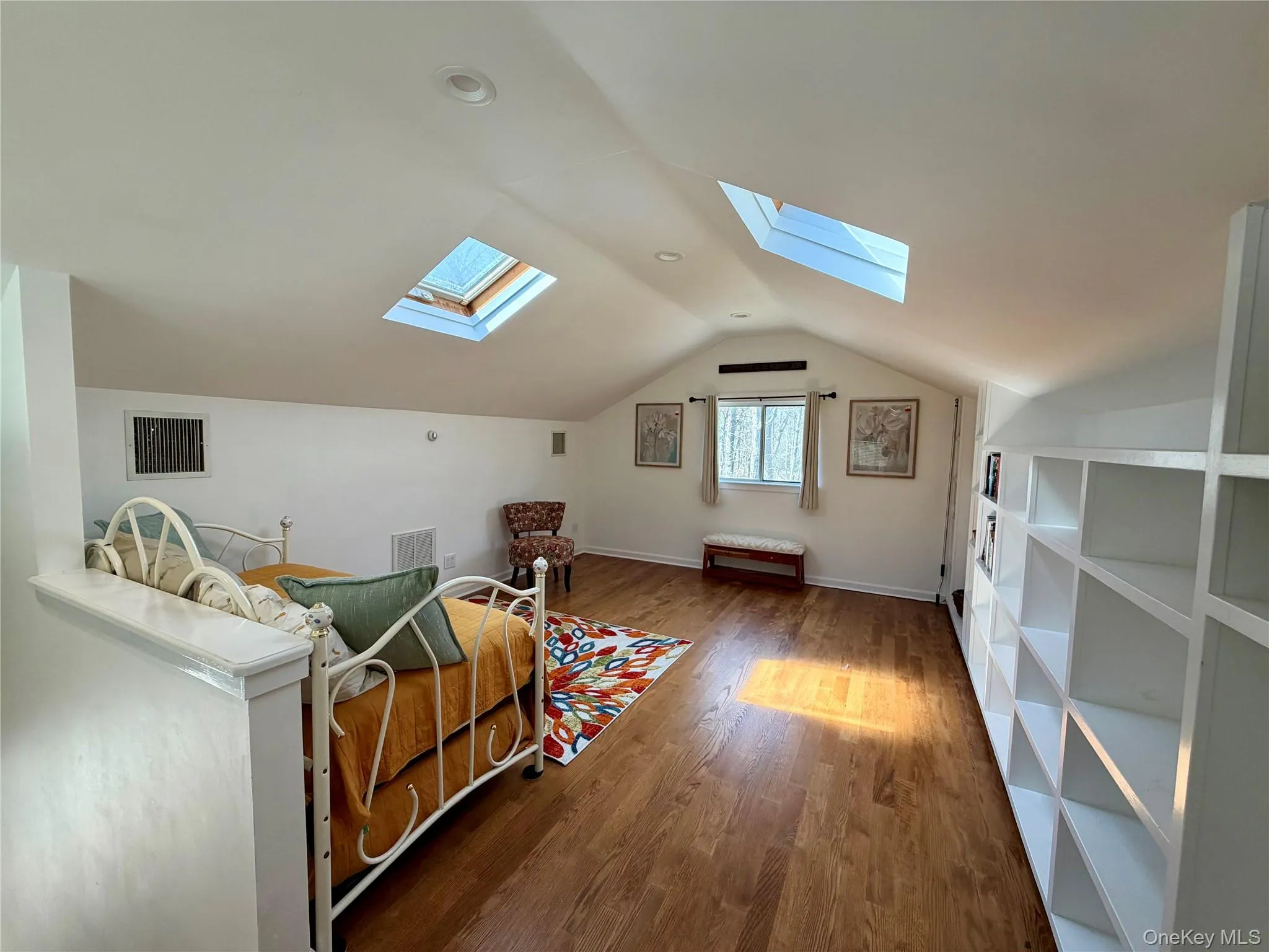 43B Old Squires Road, Southampton, NY, 3 Bedrooms Bedrooms, 7 Rooms Rooms,2 BathroomsBathrooms,Residential Lease,For Rent,Old Squires,0,980423 43B Old Squires Road, Southampton, NY, 3 Bedrooms Bedrooms, 7 Rooms Rooms,2 BathroomsBathrooms,Residential Lease,For Rent,Old Squires,0,980423