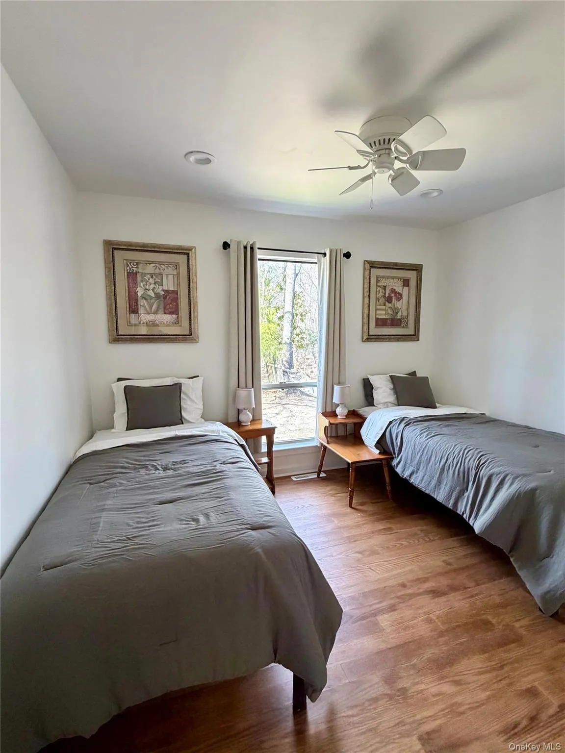 43B Old Squires Road, Southampton, NY, 3 Bedrooms Bedrooms, 7 Rooms Rooms,2 BathroomsBathrooms,Residential Lease,For Rent,Old Squires,0,980423 43B Old Squires Road, Southampton, NY, 3 Bedrooms Bedrooms, 7 Rooms Rooms,2 BathroomsBathrooms,Residential Lease,For Rent,Old Squires,0,980423