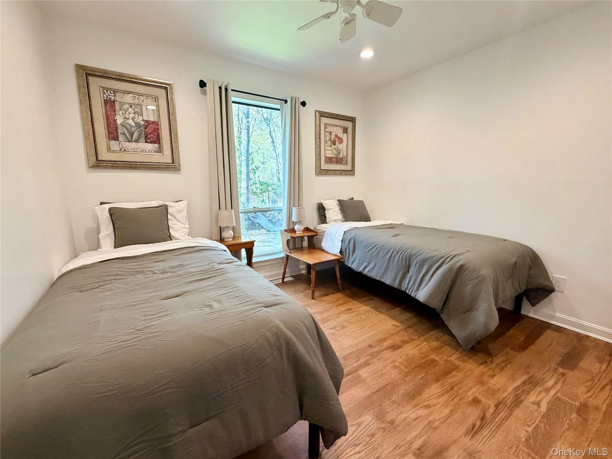43B Old Squires Road, Southampton, NY, 3 Bedrooms Bedrooms, 7 Rooms Rooms,2 BathroomsBathrooms,Residential Lease,For Rent,Old Squires,0,980423 43B Old Squires Road, Southampton, NY, 3 Bedrooms Bedrooms, 7 Rooms Rooms,2 BathroomsBathrooms,Residential Lease,For Rent,Old Squires,0,980423