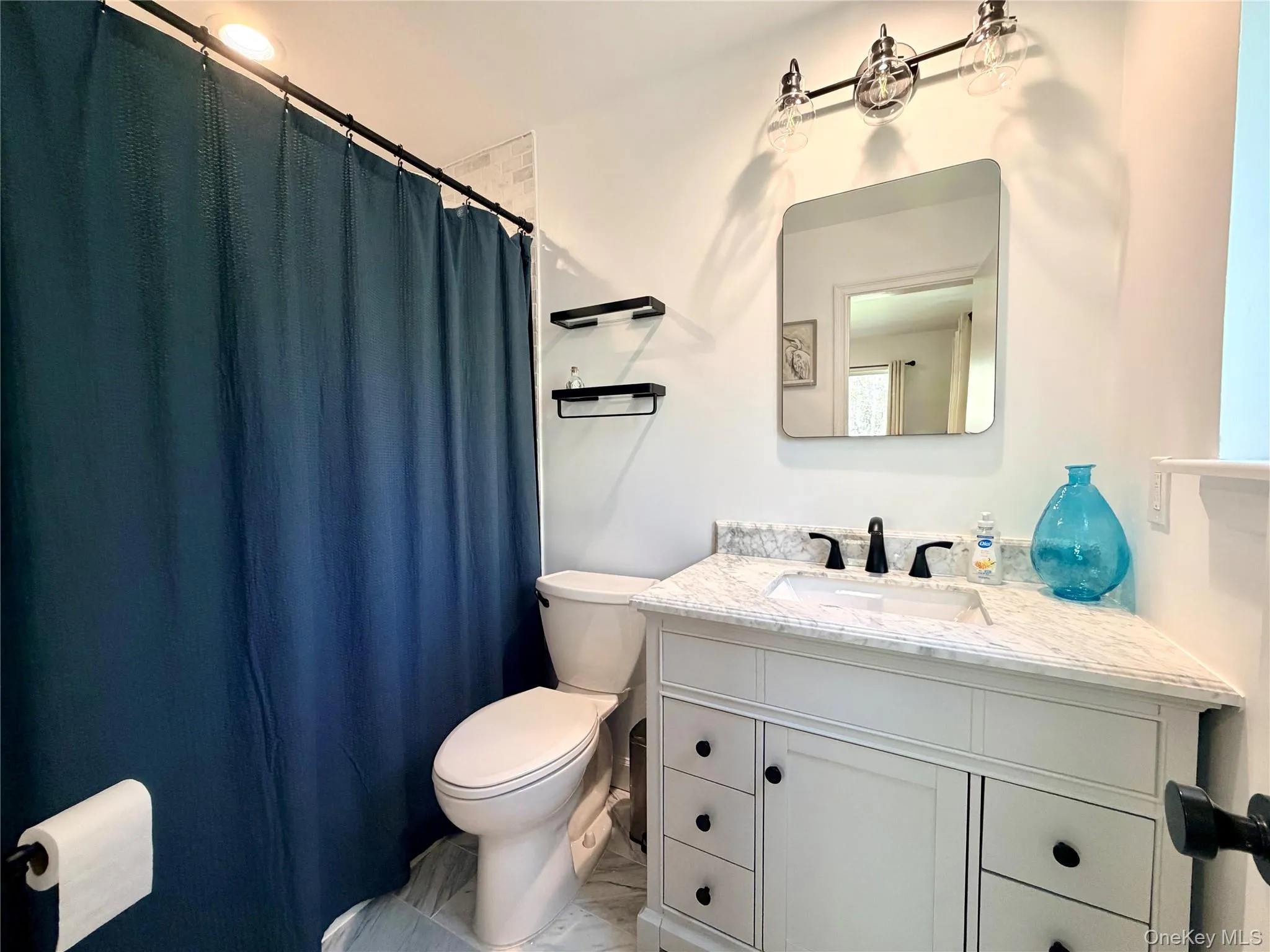 43B Old Squires Road, Southampton, NY, 3 Bedrooms Bedrooms, 7 Rooms Rooms,2 BathroomsBathrooms,Residential Lease,For Rent,Old Squires,0,980423 43B Old Squires Road, Southampton, NY, 3 Bedrooms Bedrooms, 7 Rooms Rooms,2 BathroomsBathrooms,Residential Lease,For Rent,Old Squires,0,980423