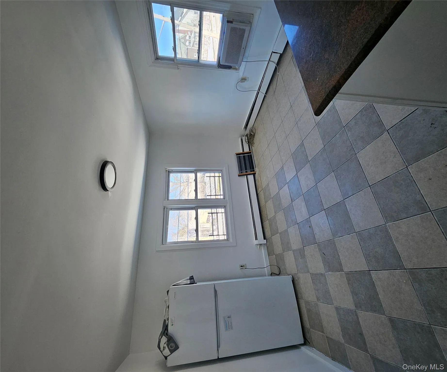 196 Franklin Street, Hempstead, NY, 2 Bedrooms Bedrooms, 4 Rooms Rooms,1 BathroomBathrooms,Residential Lease,For Rent,Franklin,0,980447 196 Franklin Street, Hempstead, NY, 2 Bedrooms Bedrooms, 4 Rooms Rooms,1 BathroomBathrooms,Residential Lease,For Rent,Franklin,0,980447