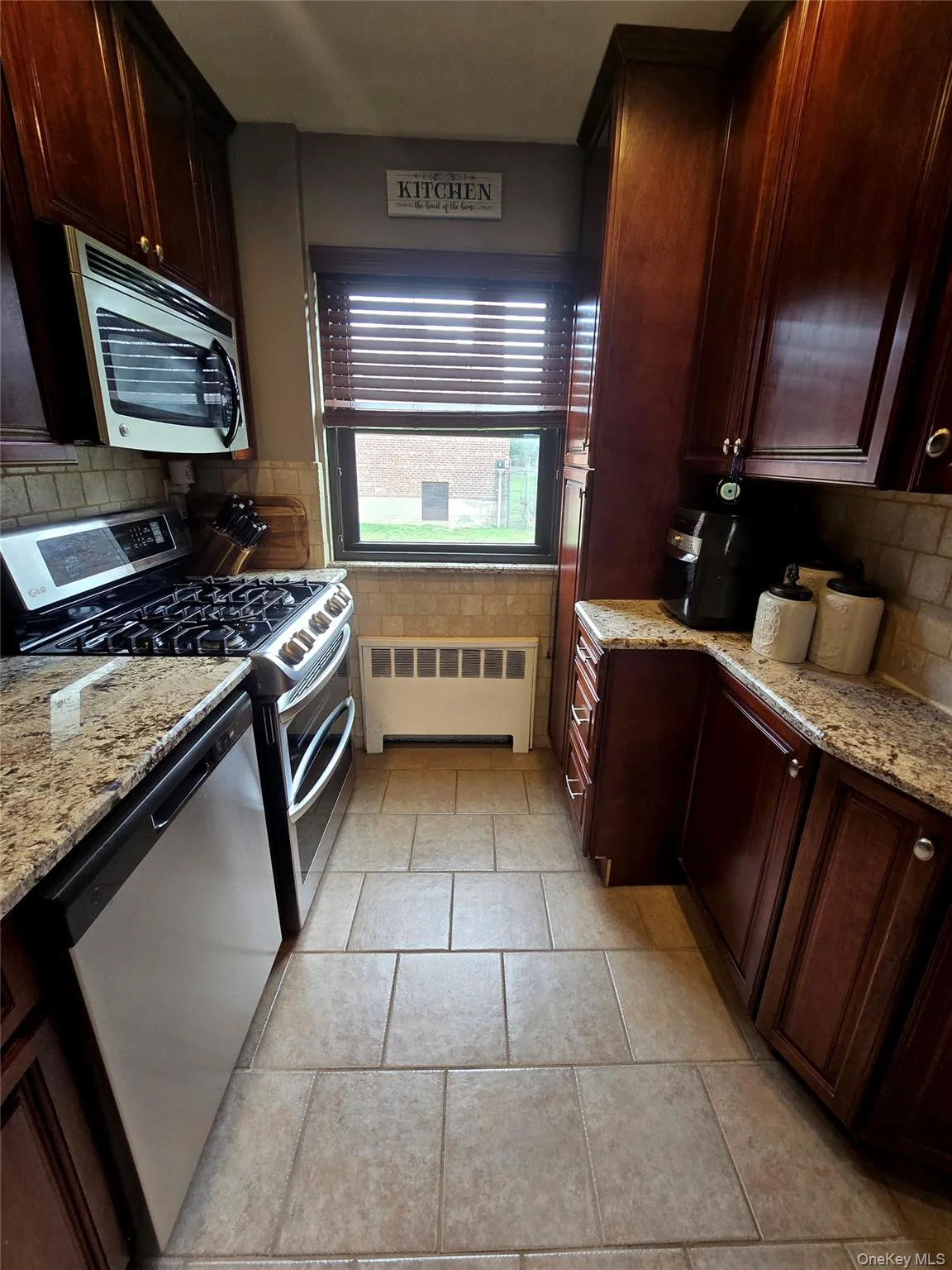 155-29 81st Street, New York, NY, 2 Bedrooms Bedrooms, 6 Rooms Rooms,1 BathroomBathrooms,Residential Sale,For Rent,81st,0,980451 155-29 81st Street, New York, NY, 2 Bedrooms Bedrooms, 6 Rooms Rooms,1 BathroomBathrooms,Residential Sale,For Rent,81st,0,980451
