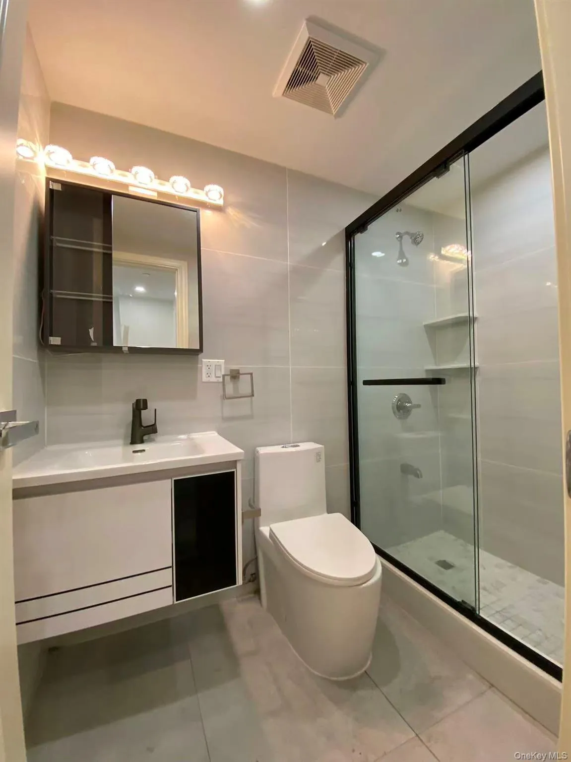 140-05 32nd Avenue, New York, NY, 3 Bedrooms Bedrooms, 5 Rooms Rooms,2 BathroomsBathrooms,Residential Lease,For Rent,32nd,0,980461 140-05 32nd Avenue, New York, NY, 3 Bedrooms Bedrooms, 5 Rooms Rooms,2 BathroomsBathrooms,Residential Lease,For Rent,32nd,0,980461