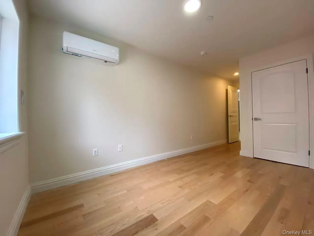 140-05 32nd Avenue, New York, NY, 3 Bedrooms Bedrooms, 5 Rooms Rooms,2 BathroomsBathrooms,Residential Lease,For Rent,32nd,0,980461 140-05 32nd Avenue, New York, NY, 3 Bedrooms Bedrooms, 5 Rooms Rooms,2 BathroomsBathrooms,Residential Lease,For Rent,32nd,0,980461