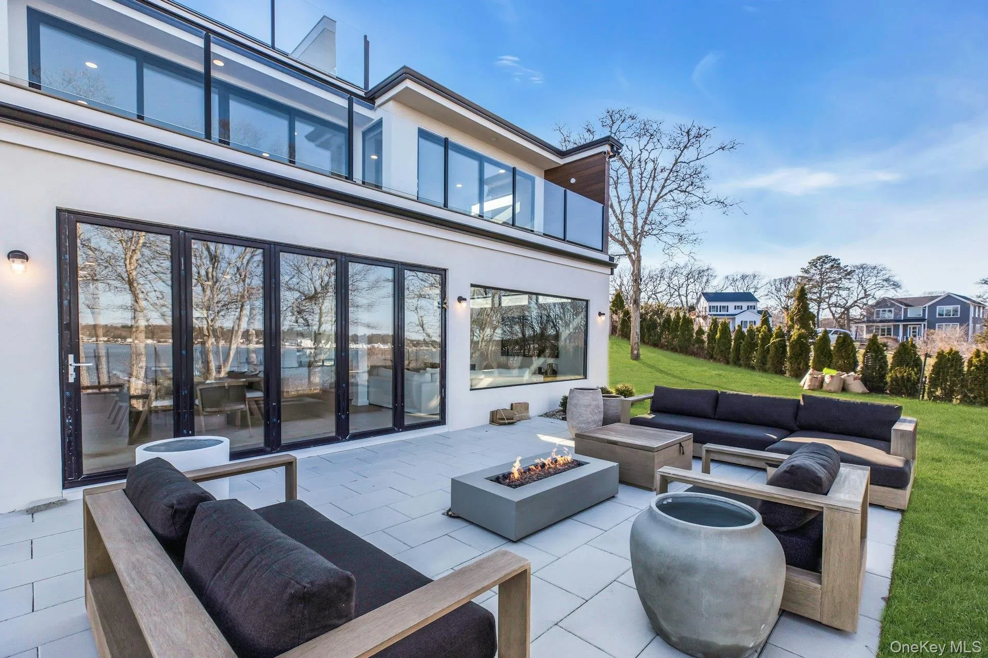 10 Bay View Drive, Southampton, NY, 5 Bedrooms Bedrooms, 11 Rooms Rooms,4 BathroomsBathrooms,Residential Lease,For Rent,Bay View,0,980464 10 Bay View Drive, Southampton, NY, 5 Bedrooms Bedrooms, 11 Rooms Rooms,4 BathroomsBathrooms,Residential Lease,For Rent,Bay View,0,980464