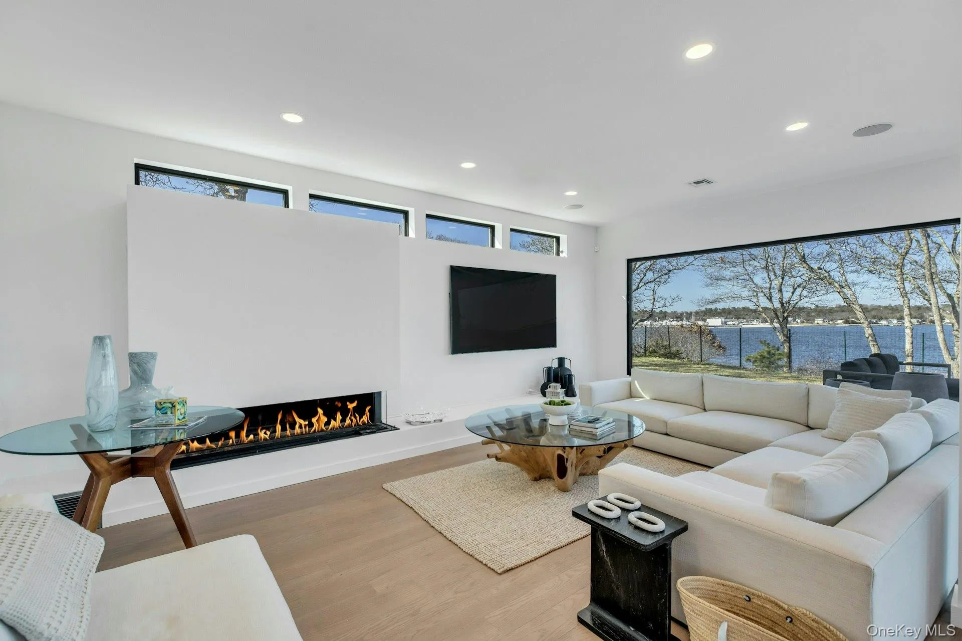 10 Bay View Drive, Southampton, NY, 5 Bedrooms Bedrooms, 11 Rooms Rooms,4 BathroomsBathrooms,Residential Lease,For Rent,Bay View,0,980464 10 Bay View Drive, Southampton, NY, 5 Bedrooms Bedrooms, 11 Rooms Rooms,4 BathroomsBathrooms,Residential Lease,For Rent,Bay View,0,980464