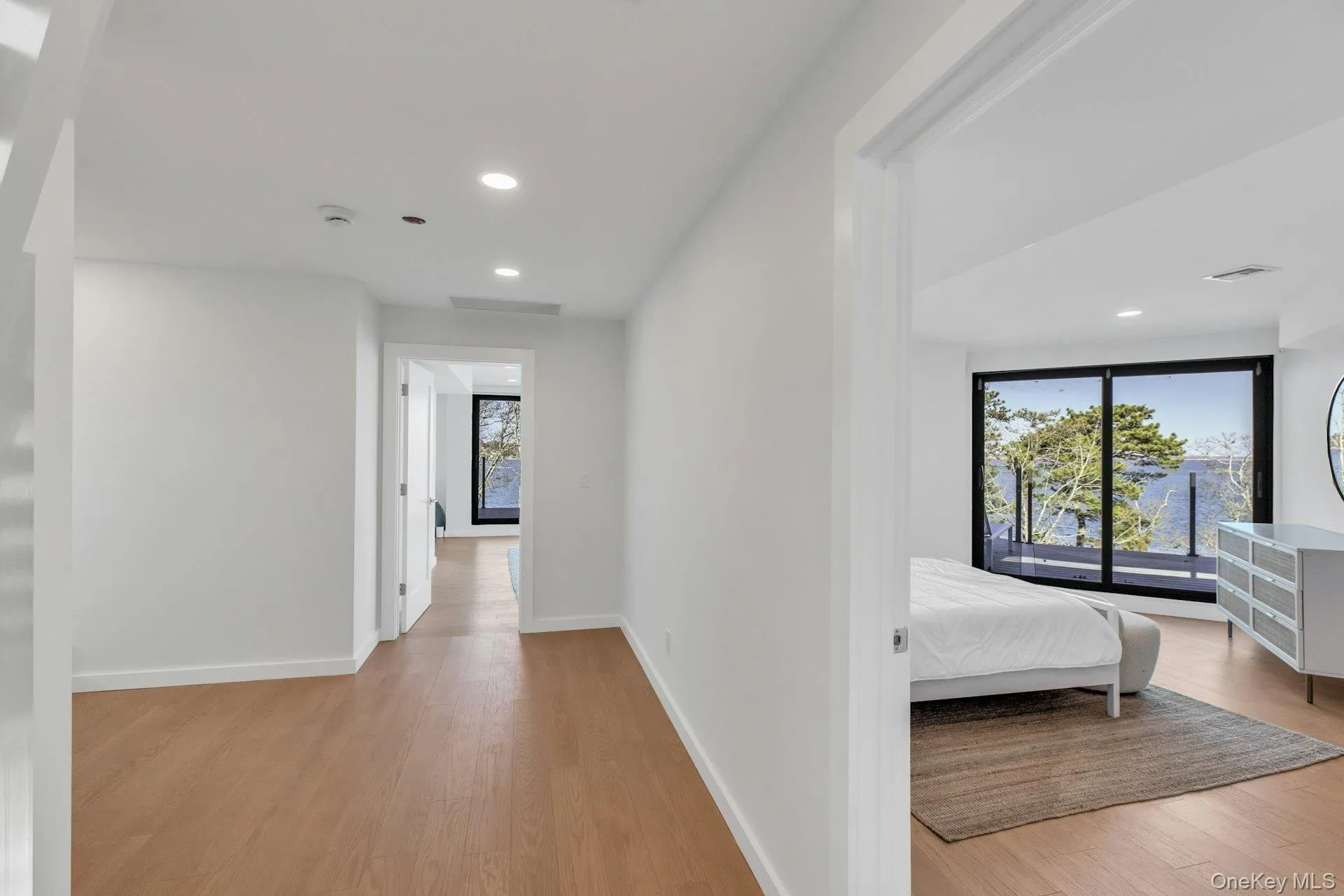 10 Bay View Drive, Southampton, NY, 5 Bedrooms Bedrooms, 11 Rooms Rooms,4 BathroomsBathrooms,Residential Lease,For Rent,Bay View,0,980464 10 Bay View Drive, Southampton, NY, 5 Bedrooms Bedrooms, 11 Rooms Rooms,4 BathroomsBathrooms,Residential Lease,For Rent,Bay View,0,980464