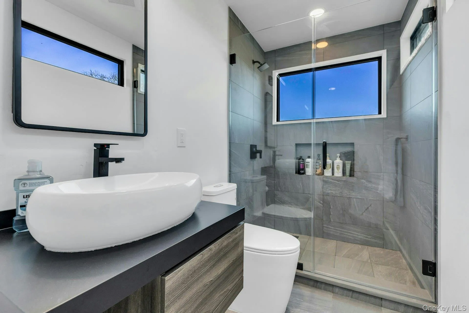 10 Bay View Drive, Southampton, NY, 5 Bedrooms Bedrooms, 11 Rooms Rooms,4 BathroomsBathrooms,Residential Lease,For Rent,Bay View,0,980464 10 Bay View Drive, Southampton, NY, 5 Bedrooms Bedrooms, 11 Rooms Rooms,4 BathroomsBathrooms,Residential Lease,For Rent,Bay View,0,980464