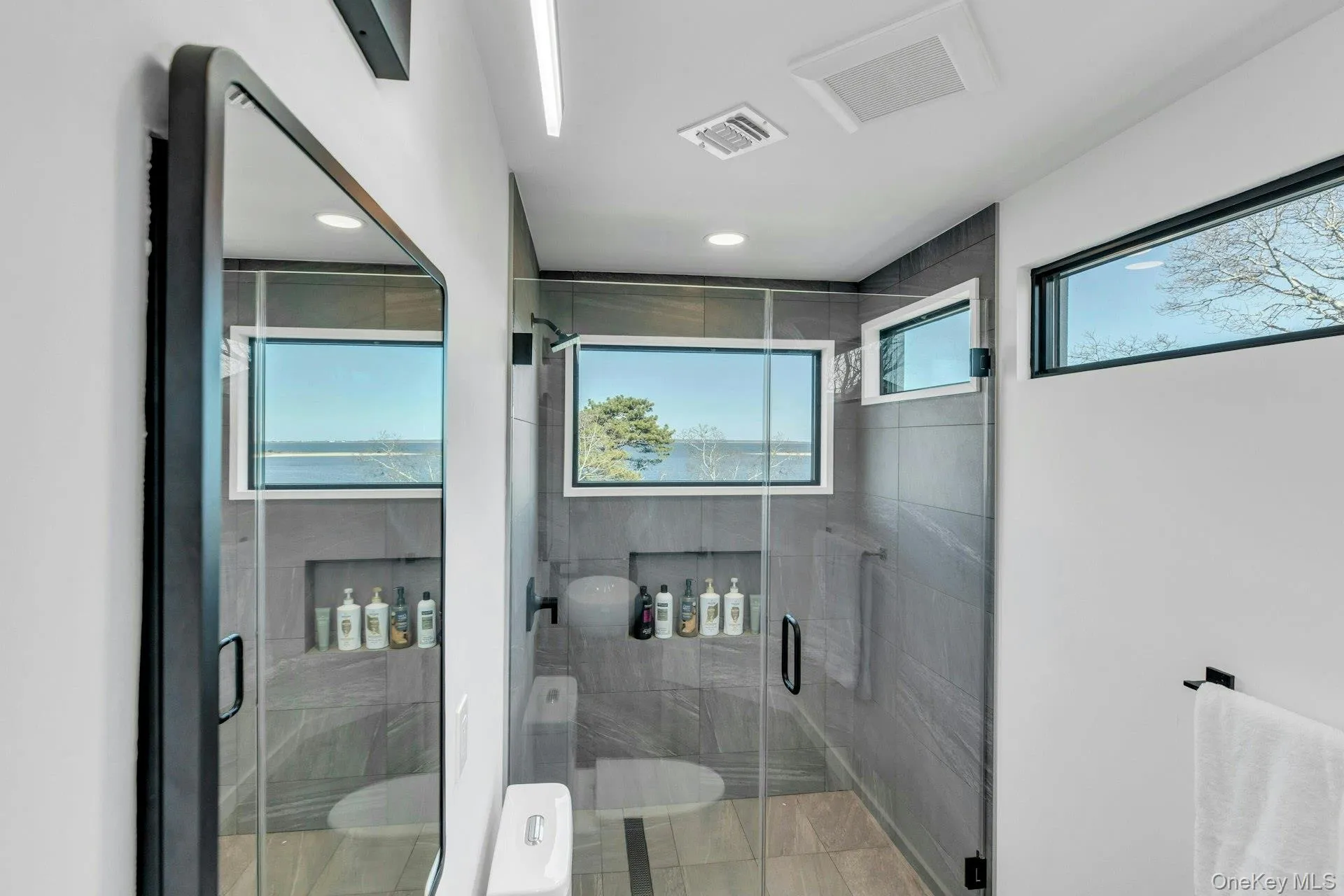 10 Bay View Drive, Southampton, NY, 5 Bedrooms Bedrooms, 11 Rooms Rooms,4 BathroomsBathrooms,Residential Lease,For Rent,Bay View,0,980464 10 Bay View Drive, Southampton, NY, 5 Bedrooms Bedrooms, 11 Rooms Rooms,4 BathroomsBathrooms,Residential Lease,For Rent,Bay View,0,980464