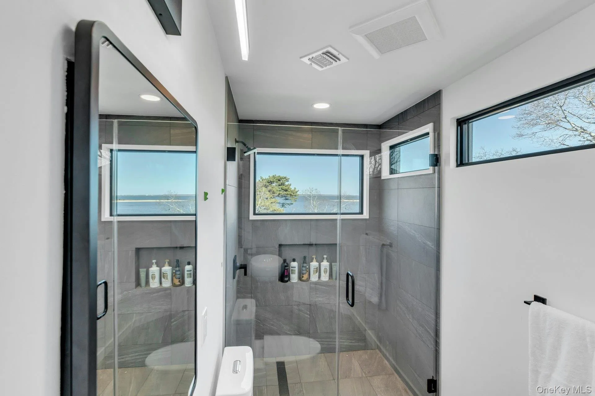 10 Bay View Drive, Southampton, NY, 5 Bedrooms Bedrooms, 11 Rooms Rooms,4 BathroomsBathrooms,Residential Lease,For Rent,Bay View,0,980464 10 Bay View Drive, Southampton, NY, 5 Bedrooms Bedrooms, 11 Rooms Rooms,4 BathroomsBathrooms,Residential Lease,For Rent,Bay View,0,980464