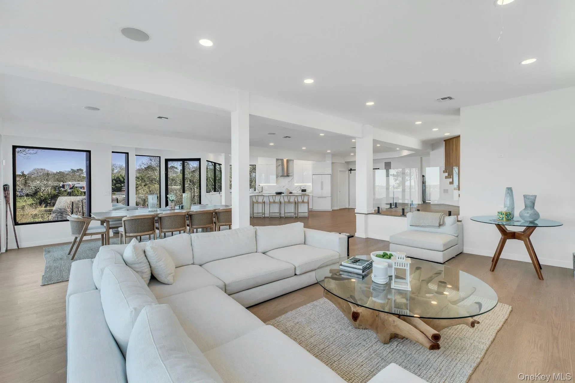 10 Bay View Drive, Southampton, NY, 5 Bedrooms Bedrooms, 11 Rooms Rooms,4 BathroomsBathrooms,Residential Lease,For Rent,Bay View,0,980464 10 Bay View Drive, Southampton, NY, 5 Bedrooms Bedrooms, 11 Rooms Rooms,4 BathroomsBathrooms,Residential Lease,For Rent,Bay View,0,980464