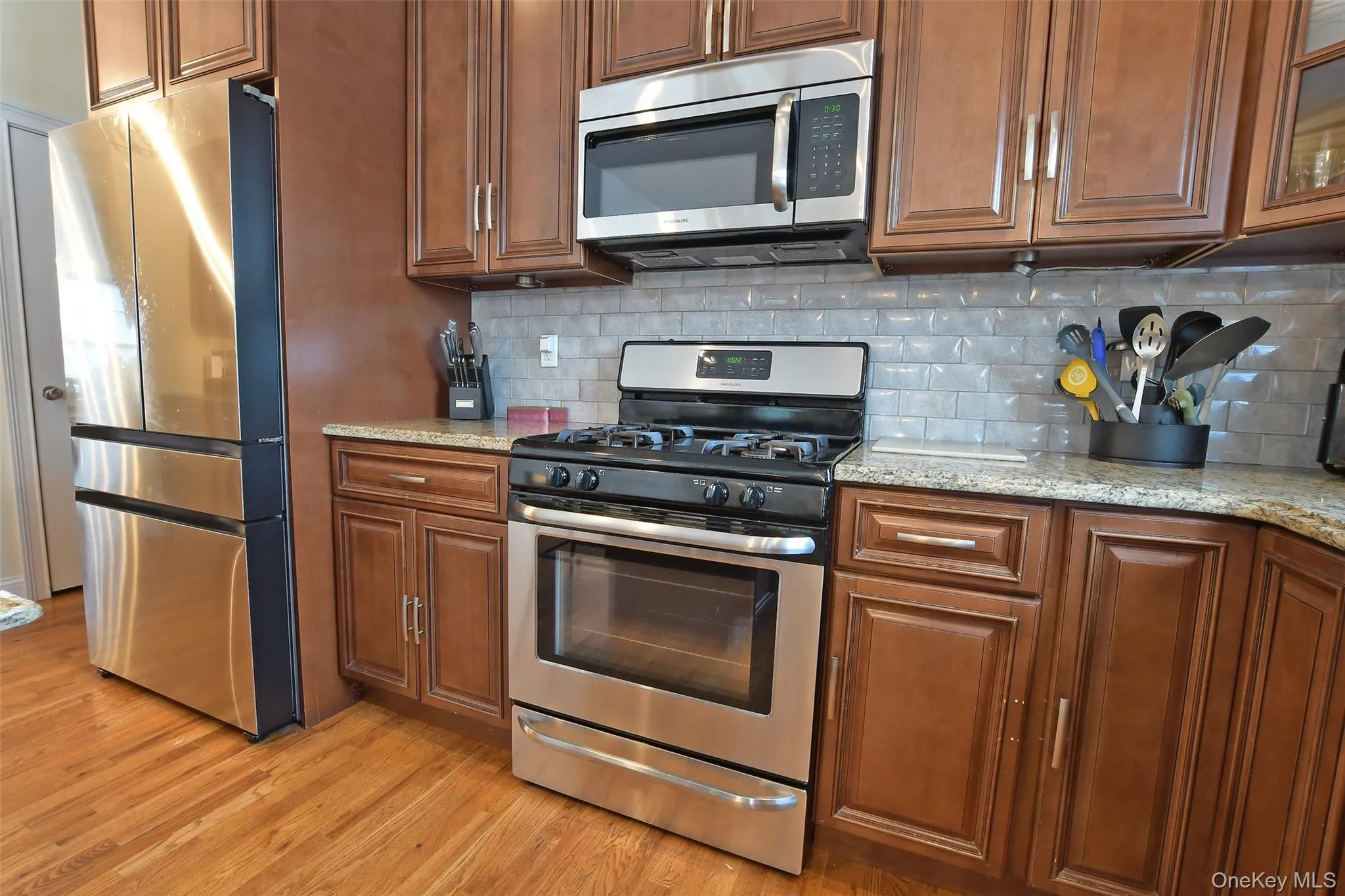 5 Dogwood Lane, Brookhaven, NY, 4 Bedrooms Bedrooms, 8 Rooms Rooms,2 BathroomsBathrooms,Residential,For Rent,Dogwood,0,980499 5 Dogwood Lane, Brookhaven, NY, 4 Bedrooms Bedrooms, 8 Rooms Rooms,2 BathroomsBathrooms,Residential,For Rent,Dogwood,0,980499