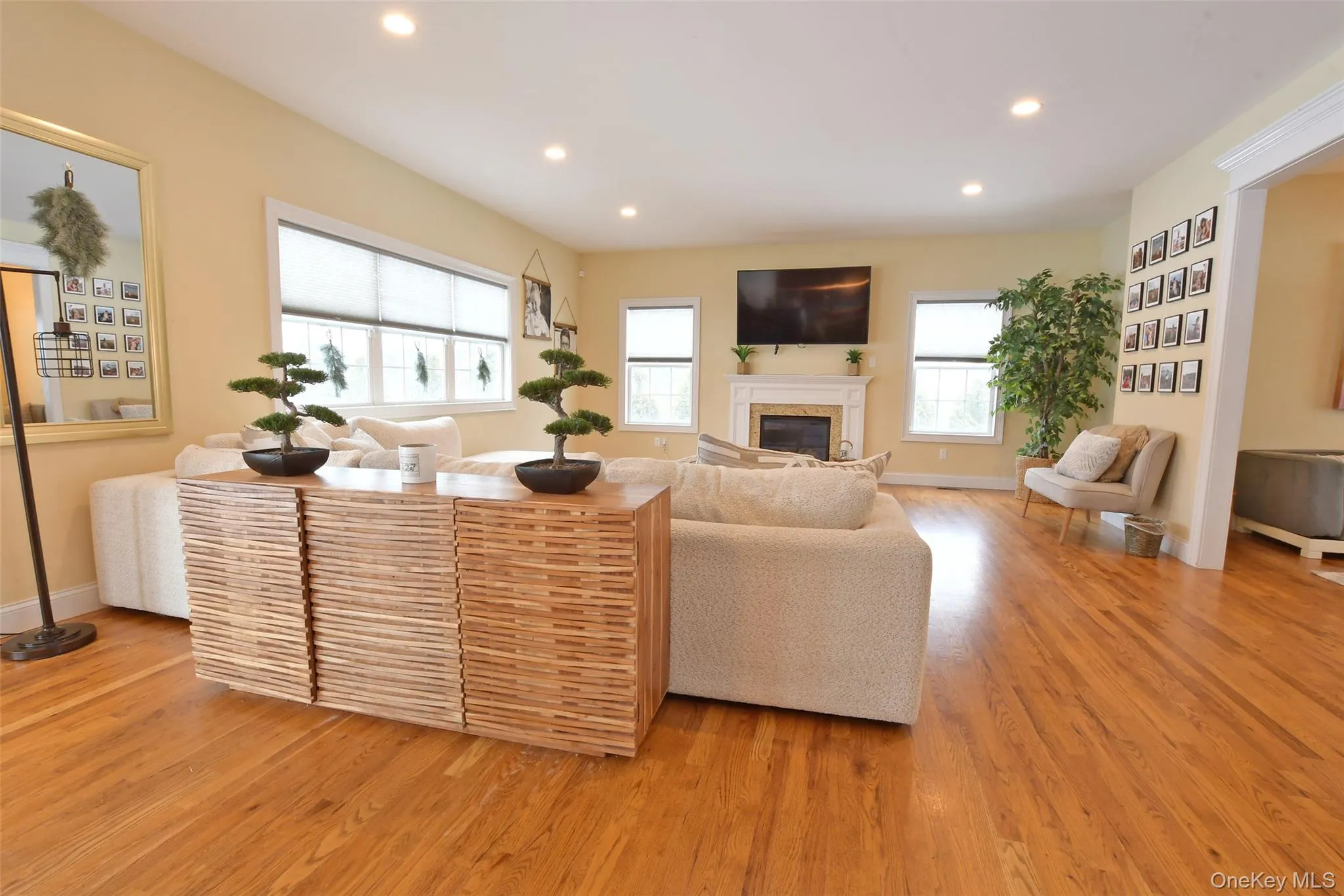 5 Dogwood Lane, Brookhaven, NY, 4 Bedrooms Bedrooms, 8 Rooms Rooms,2 BathroomsBathrooms,Residential,For Rent,Dogwood,0,980499 5 Dogwood Lane, Brookhaven, NY, 4 Bedrooms Bedrooms, 8 Rooms Rooms,2 BathroomsBathrooms,Residential,For Rent,Dogwood,0,980499