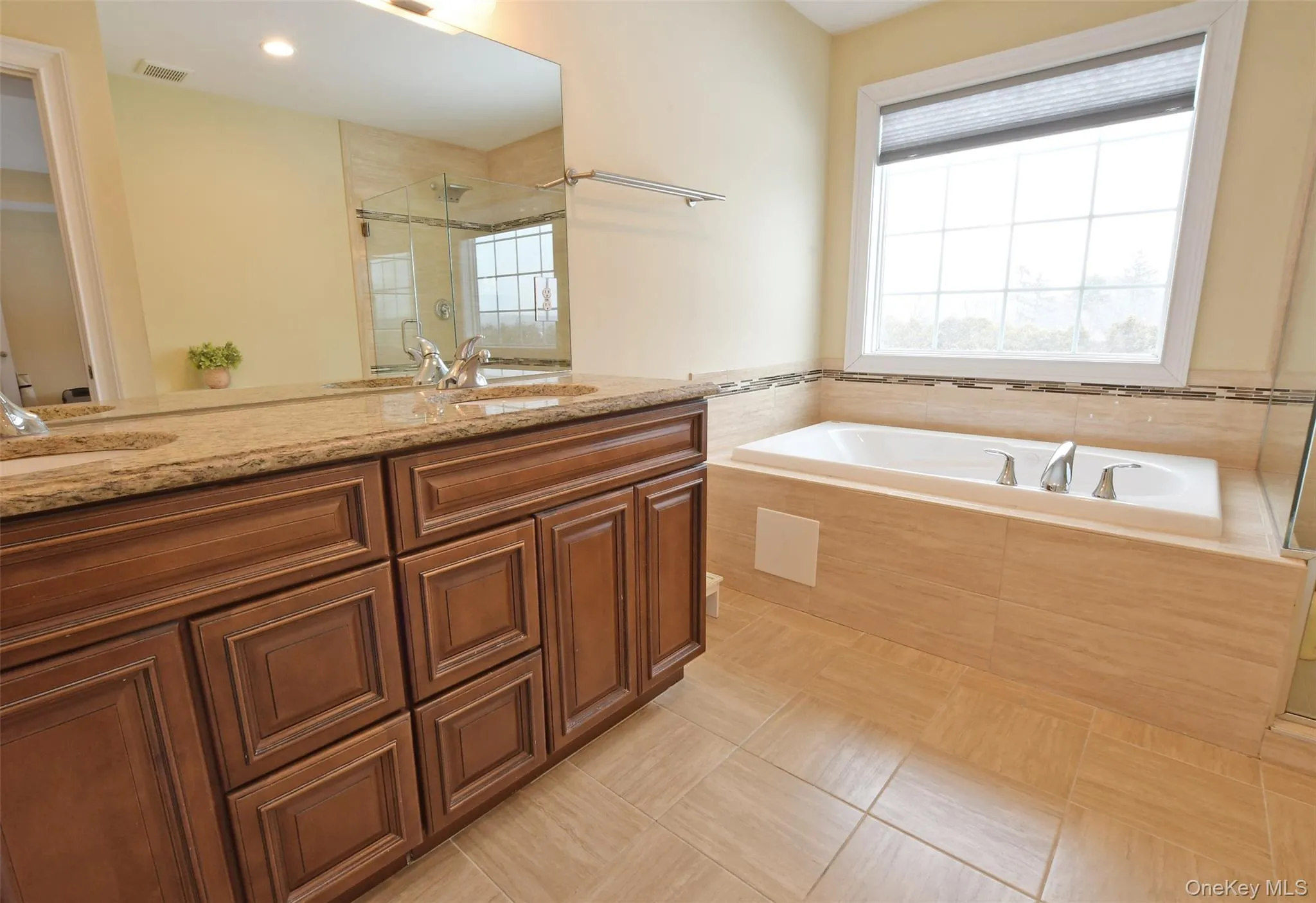 5 Dogwood Lane, Brookhaven, NY, 4 Bedrooms Bedrooms, 8 Rooms Rooms,2 BathroomsBathrooms,Residential,For Rent,Dogwood,0,980499 5 Dogwood Lane, Brookhaven, NY, 4 Bedrooms Bedrooms, 8 Rooms Rooms,2 BathroomsBathrooms,Residential,For Rent,Dogwood,0,980499