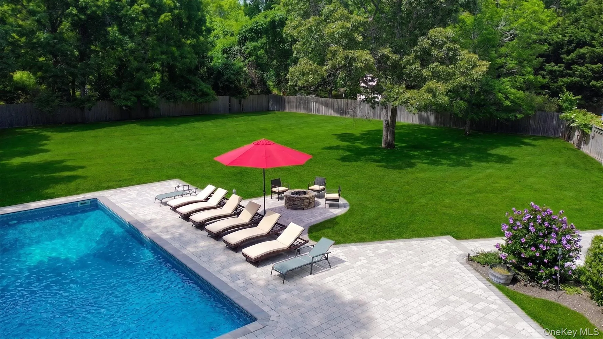 26 Box Tree Road, Southampton, NY, 6 Bedrooms Bedrooms, 20 Rooms Rooms,5 BathroomsBathrooms,Residential,For Rent,Box Tree,0,980502 26 Box Tree Road, Southampton, NY, 6 Bedrooms Bedrooms, 20 Rooms Rooms,5 BathroomsBathrooms,Residential,For Rent,Box Tree,0,980502