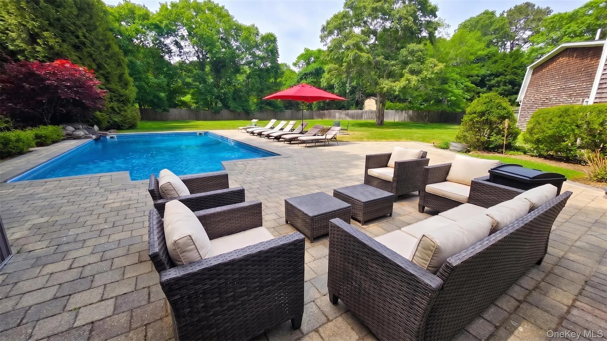 26 Box Tree Road, Southampton, NY, 6 Bedrooms Bedrooms, 20 Rooms Rooms,5 BathroomsBathrooms,Residential,For Rent,Box Tree,0,980502 26 Box Tree Road, Southampton, NY, 6 Bedrooms Bedrooms, 20 Rooms Rooms,5 BathroomsBathrooms,Residential,For Rent,Box Tree,0,980502