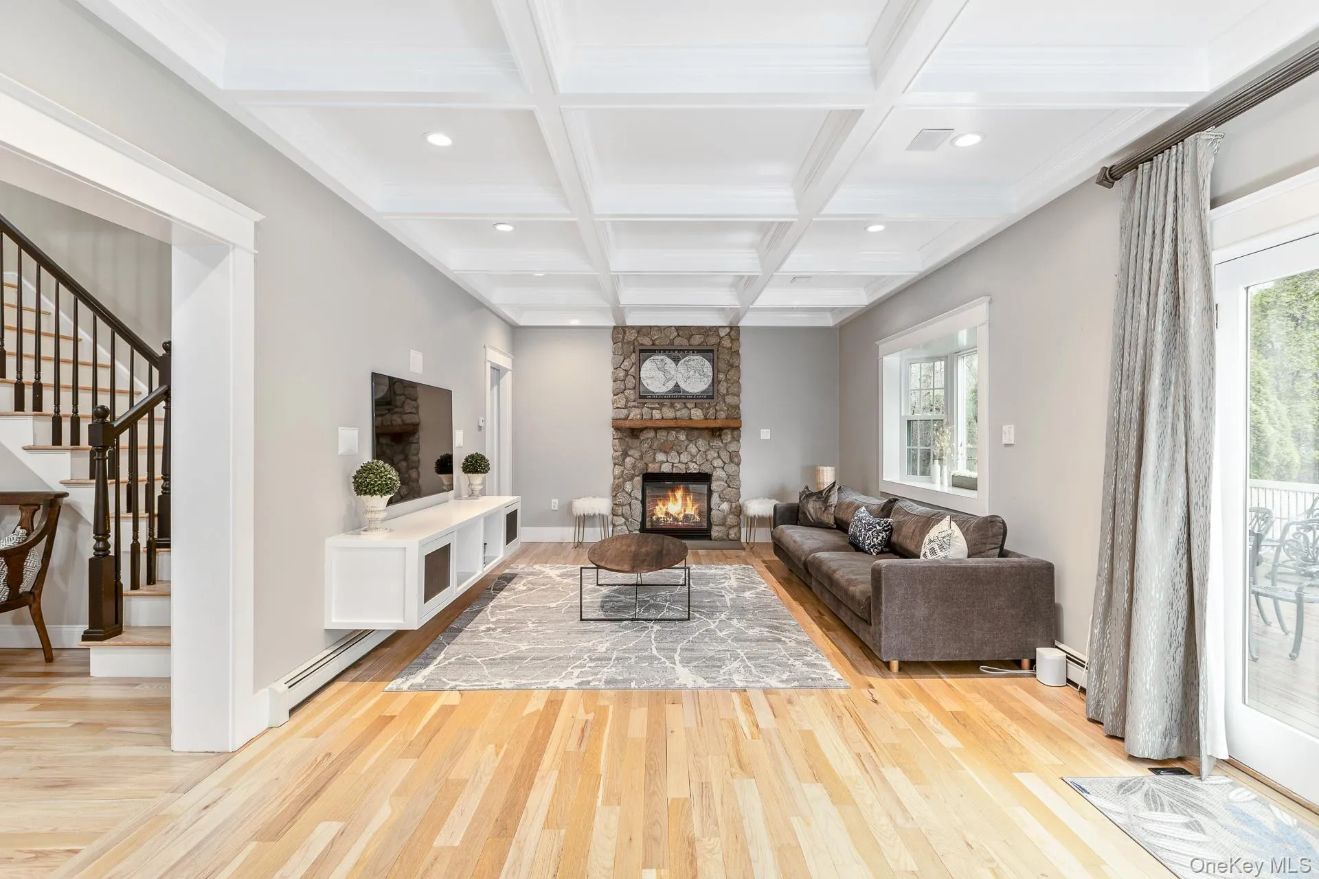26 Box Tree Road, Southampton, NY, 6 Bedrooms Bedrooms, 20 Rooms Rooms,5 BathroomsBathrooms,Residential,For Rent,Box Tree,0,980502 26 Box Tree Road, Southampton, NY, 6 Bedrooms Bedrooms, 20 Rooms Rooms,5 BathroomsBathrooms,Residential,For Rent,Box Tree,0,980502