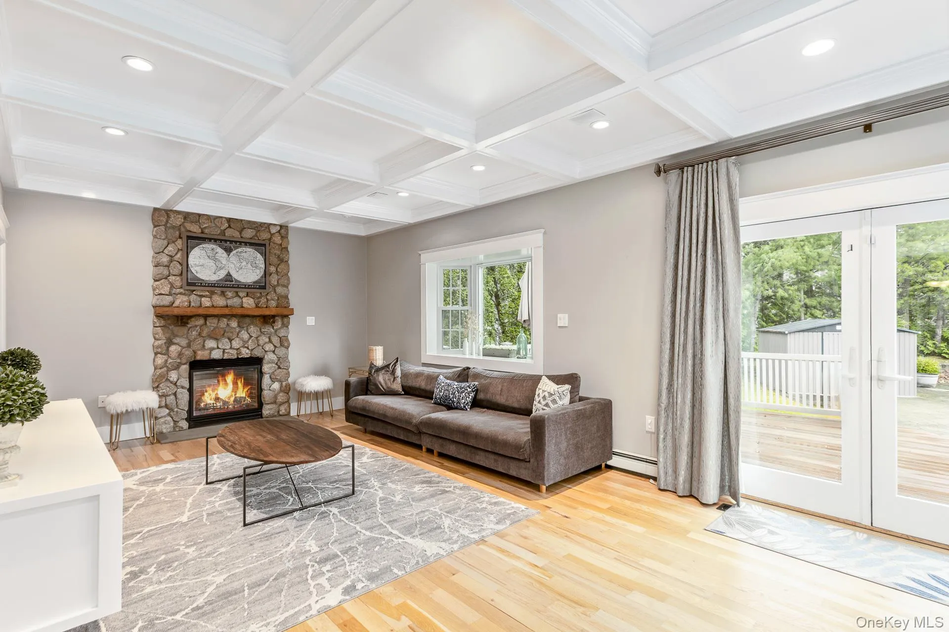 26 Box Tree Road, Southampton, NY, 6 Bedrooms Bedrooms, 20 Rooms Rooms,5 BathroomsBathrooms,Residential,For Rent,Box Tree,0,980502 26 Box Tree Road, Southampton, NY, 6 Bedrooms Bedrooms, 20 Rooms Rooms,5 BathroomsBathrooms,Residential,For Rent,Box Tree,0,980502