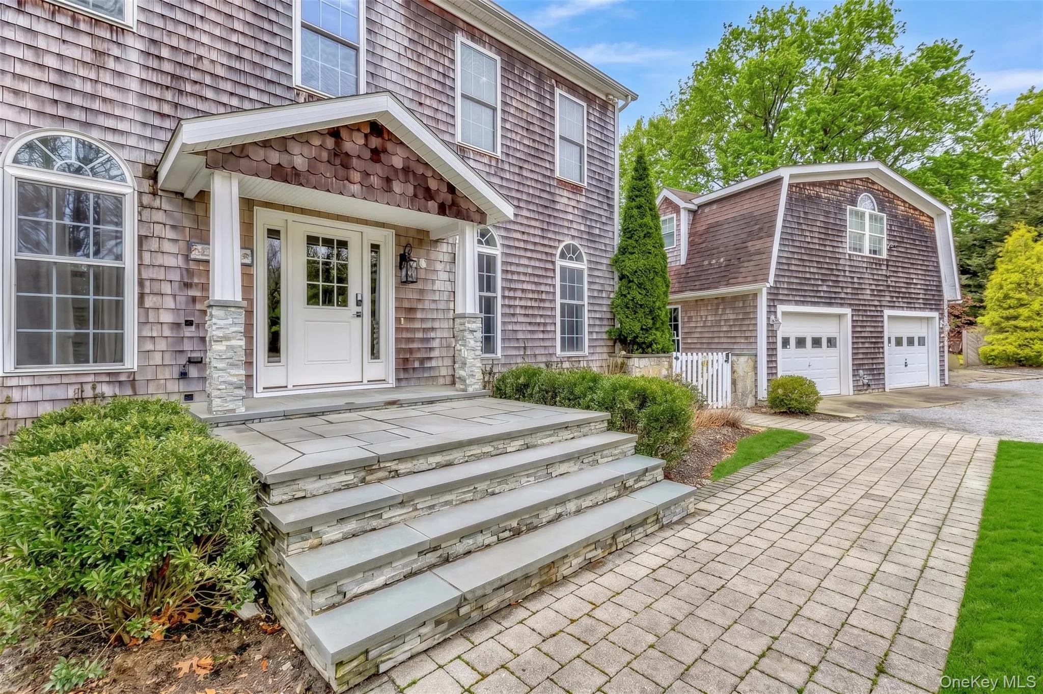 26 Box Tree Road, Southampton, NY, 6 Bedrooms Bedrooms, 20 Rooms Rooms,5 BathroomsBathrooms,Residential,For Rent,Box Tree,0,980502 26 Box Tree Road, Southampton, NY, 6 Bedrooms Bedrooms, 20 Rooms Rooms,5 BathroomsBathrooms,Residential,For Rent,Box Tree,0,980502