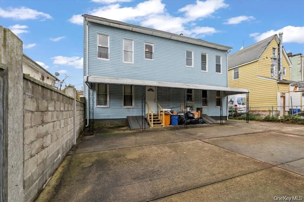 114-27 Bedell Street, New York, NY, 3 Bedrooms Bedrooms, 6 Rooms Rooms,1 BathroomBathrooms,Residential Lease,For Rent,Bedell Street,0,980526 114-27 Bedell Street, New York, NY, 3 Bedrooms Bedrooms, 6 Rooms Rooms,1 BathroomBathrooms,Residential Lease,For Rent,Bedell Street,0,980526