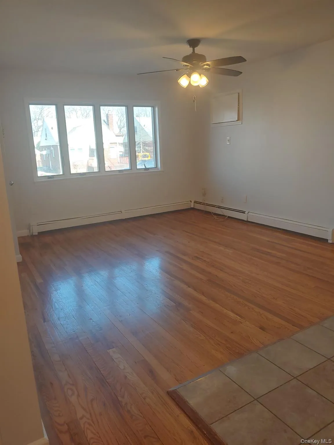 81-12 Commonwealth Boulevard, New York, NY, 3 Bedrooms Bedrooms, 6 Rooms Rooms,2 BathroomsBathrooms,Residential Lease,For Rent,Commonwealth,0,980527 81-12 Commonwealth Boulevard, New York, NY, 3 Bedrooms Bedrooms, 6 Rooms Rooms,2 BathroomsBathrooms,Residential Lease,For Rent,Commonwealth,0,980527