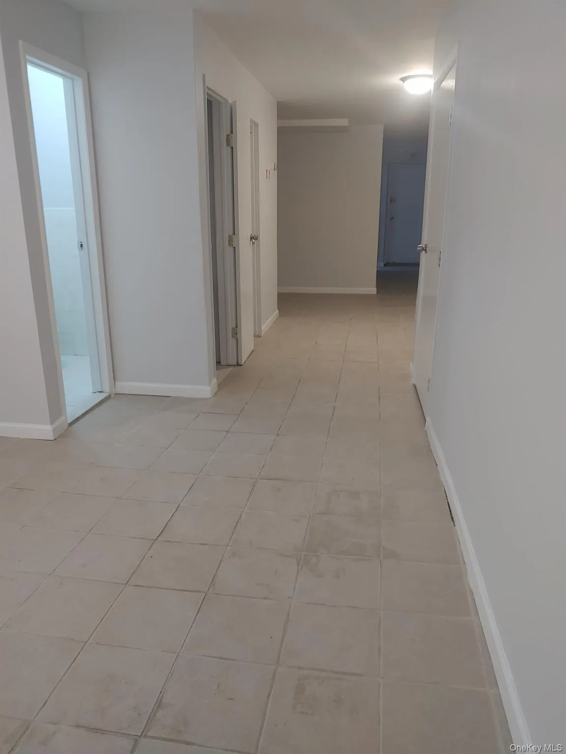 81-12 Commonwealth Boulevard, New York, NY, 3 Bedrooms Bedrooms, 6 Rooms Rooms,2 BathroomsBathrooms,Residential Lease,For Rent,Commonwealth,0,980527 81-12 Commonwealth Boulevard, New York, NY, 3 Bedrooms Bedrooms, 6 Rooms Rooms,2 BathroomsBathrooms,Residential Lease,For Rent,Commonwealth,0,980527