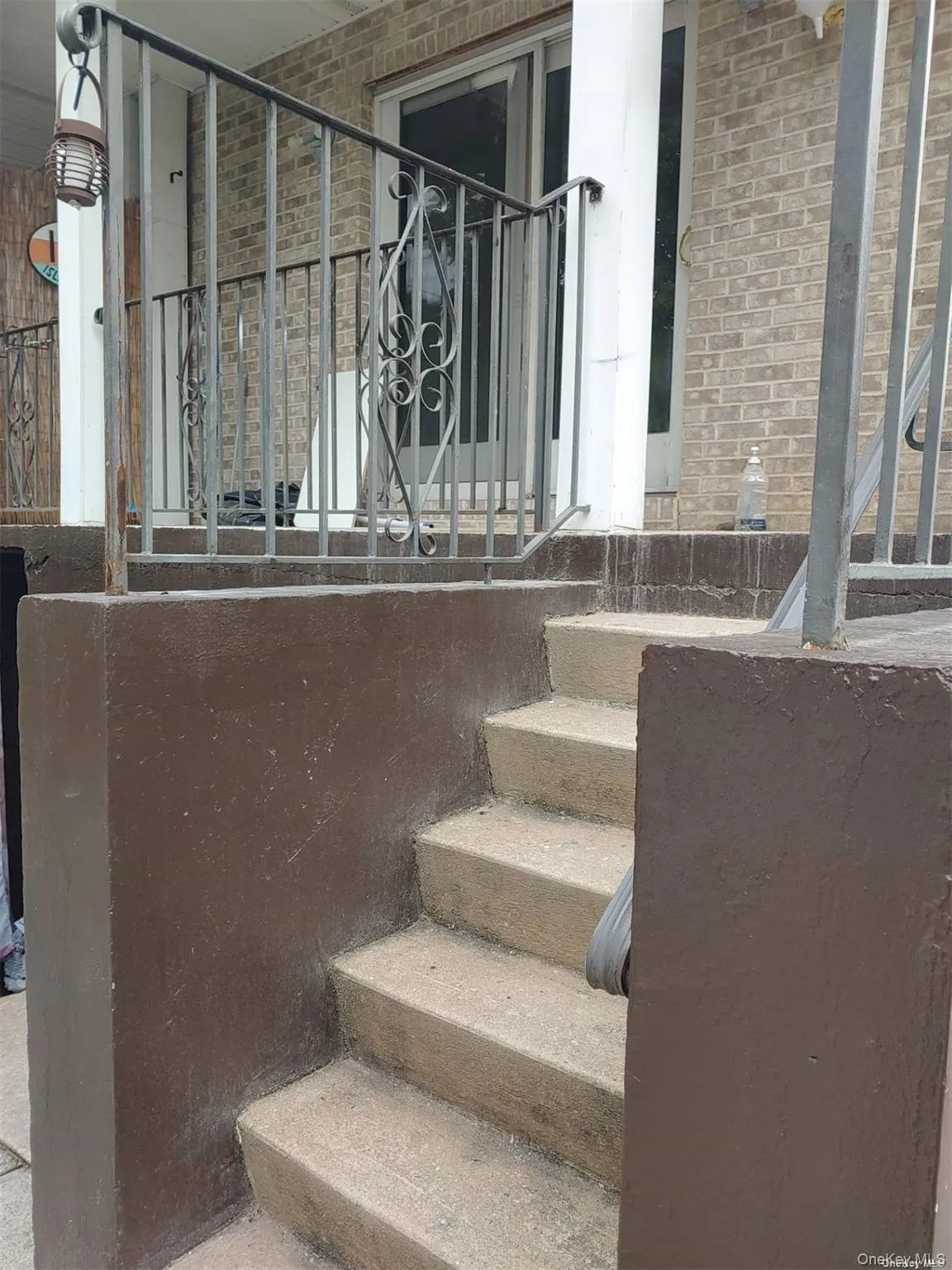 81-12 Commonwealth Boulevard, New York, NY, 3 Bedrooms Bedrooms, 6 Rooms Rooms,2 BathroomsBathrooms,Residential Lease,For Rent,Commonwealth,0,980527 81-12 Commonwealth Boulevard, New York, NY, 3 Bedrooms Bedrooms, 6 Rooms Rooms,2 BathroomsBathrooms,Residential Lease,For Rent,Commonwealth,0,980527