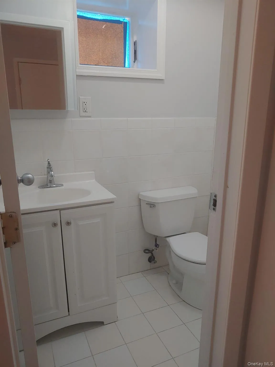 81-12 Commonwealth Boulevard, New York, NY, 3 Bedrooms Bedrooms, 6 Rooms Rooms,2 BathroomsBathrooms,Residential Lease,For Rent,Commonwealth,0,980527 81-12 Commonwealth Boulevard, New York, NY, 3 Bedrooms Bedrooms, 6 Rooms Rooms,2 BathroomsBathrooms,Residential Lease,For Rent,Commonwealth,0,980527