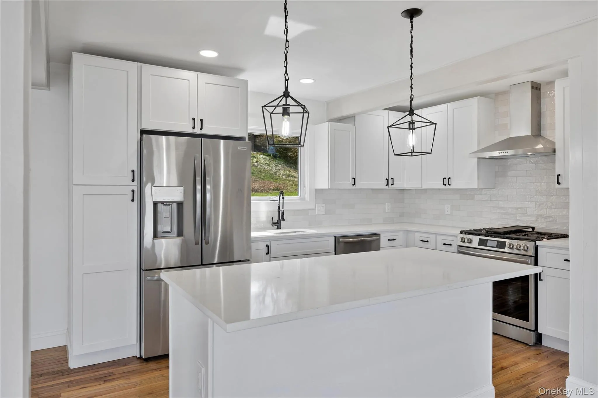 2 Dolphin Way, Riverhead, NY, 3 Bedrooms Bedrooms, 6 Rooms Rooms,2 BathroomsBathrooms,Residential Lease,For Rent,Dolphin,0,980534 2 Dolphin Way, Riverhead, NY, 3 Bedrooms Bedrooms, 6 Rooms Rooms,2 BathroomsBathrooms,Residential Lease,For Rent,Dolphin,0,980534