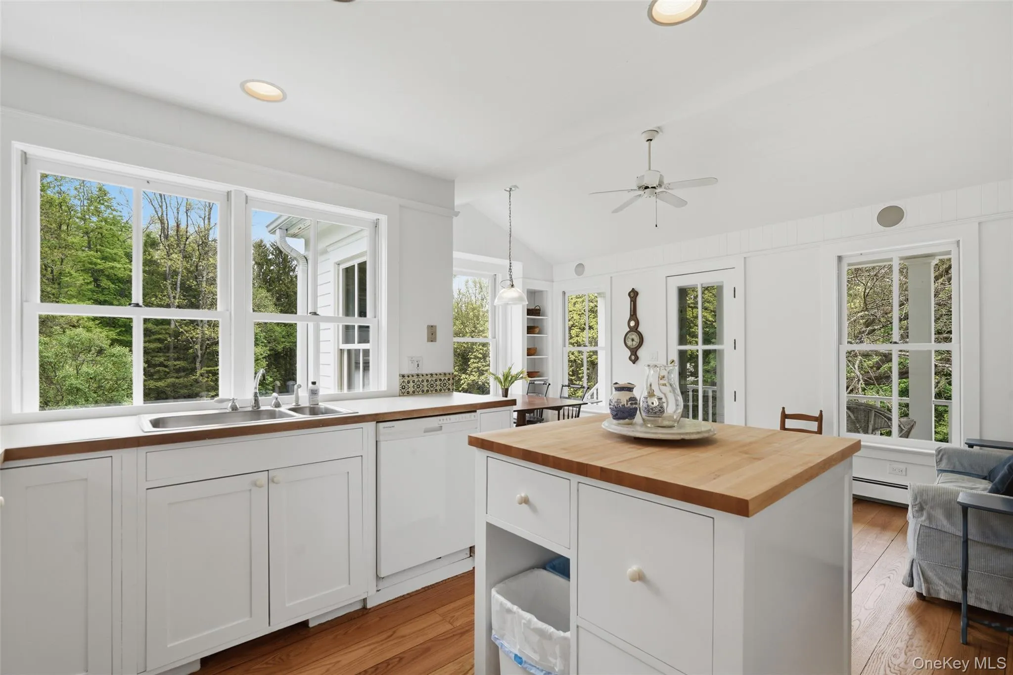 2 Mekeel Street, Somers, NY, 5 Bedrooms Bedrooms, 10 Rooms Rooms,3 BathroomsBathrooms,Residential,For Rent,Mekeel,0,980543 2 Mekeel Street, Somers, NY, 5 Bedrooms Bedrooms, 10 Rooms Rooms,3 BathroomsBathrooms,Residential,For Rent,Mekeel,0,980543