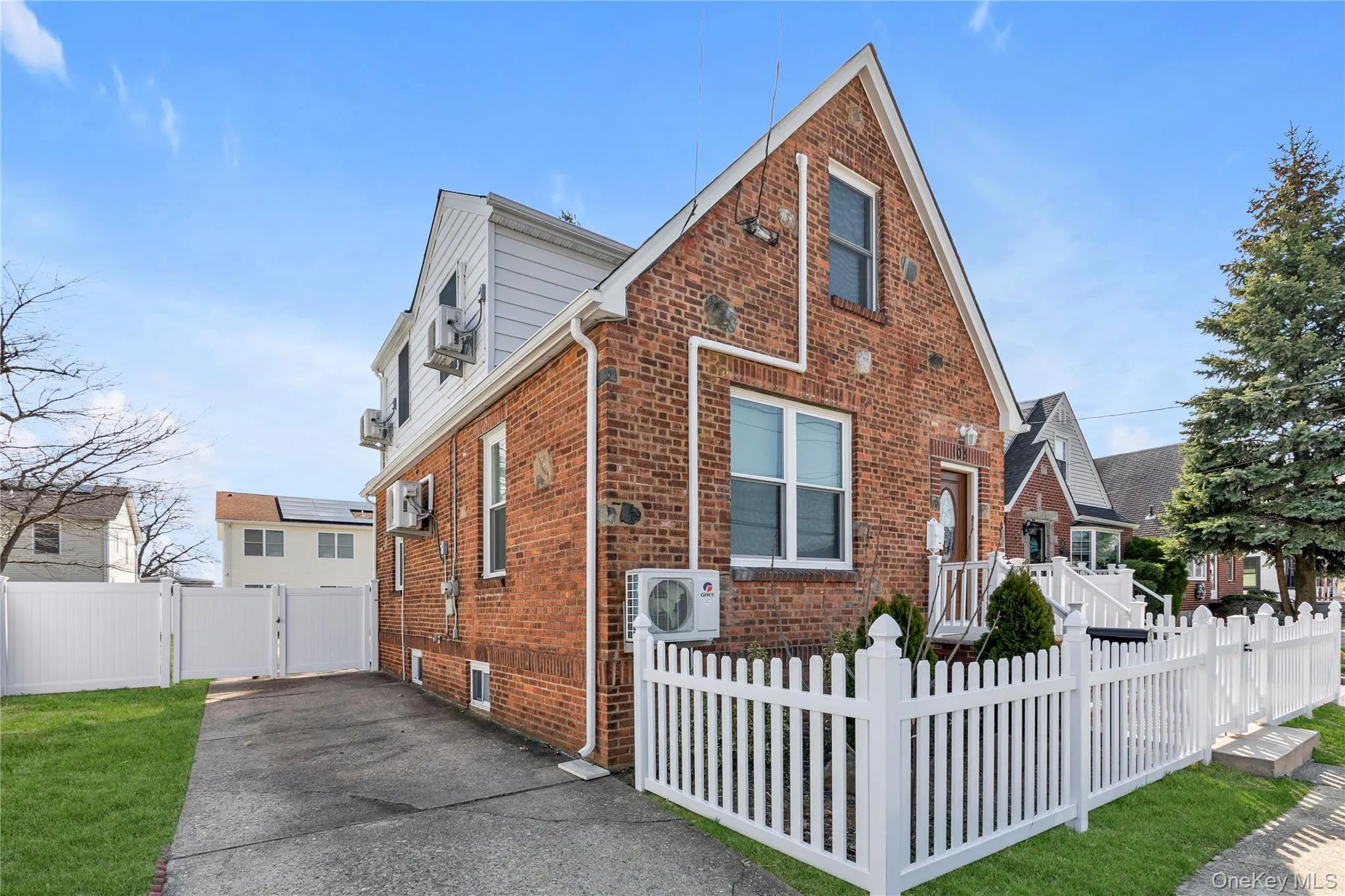 103 Clement Avenue, Hempstead, NY, 3 Bedrooms Bedrooms, 6 Rooms Rooms,2 BathroomsBathrooms,Residential,For Rent,Clement,0,980546 103 Clement Avenue, Hempstead, NY, 3 Bedrooms Bedrooms, 6 Rooms Rooms,2 BathroomsBathrooms,Residential,For Rent,Clement,0,980546