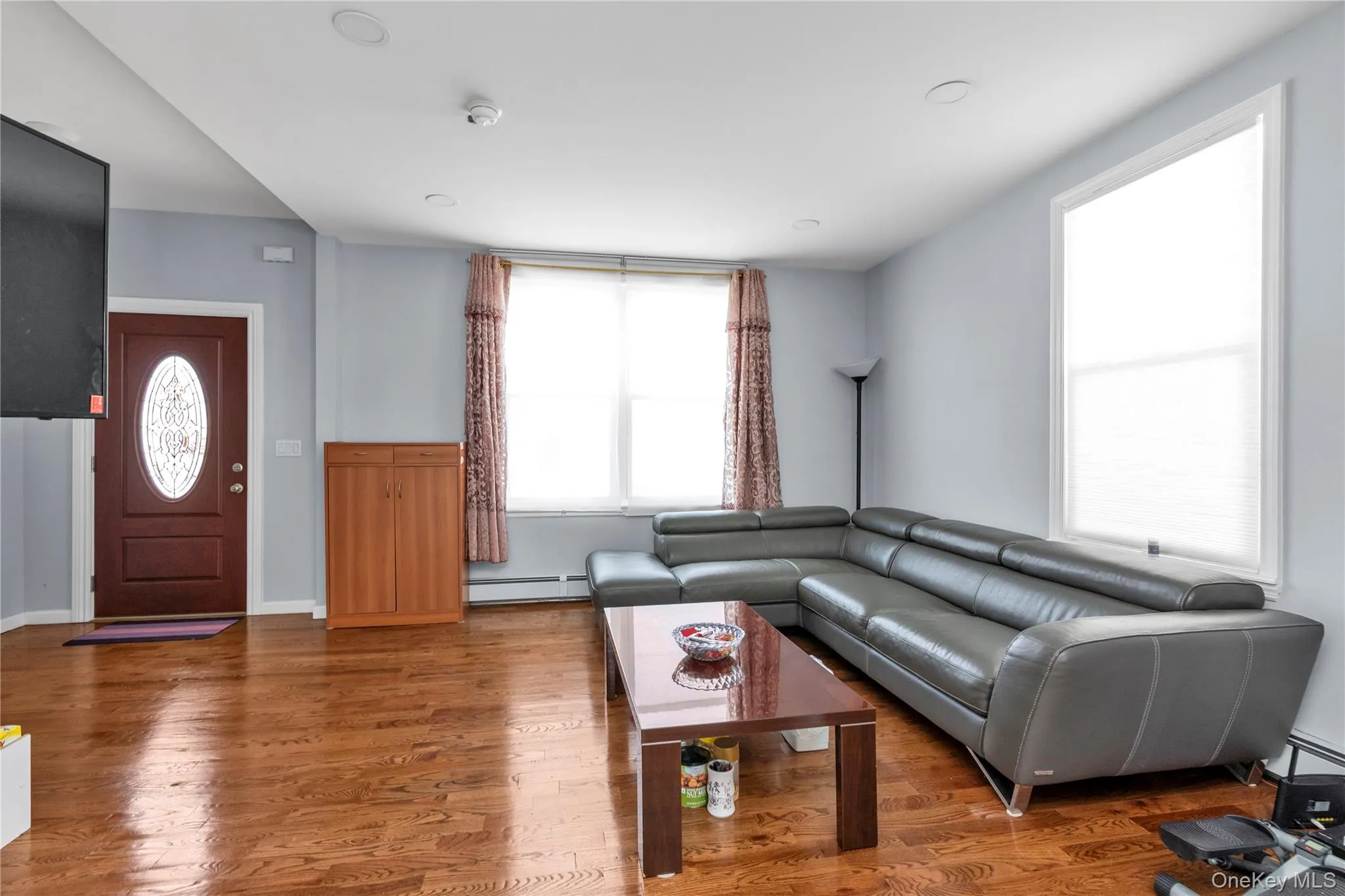 103 Clement Avenue, Hempstead, NY, 3 Bedrooms Bedrooms, 6 Rooms Rooms,2 BathroomsBathrooms,Residential,For Rent,Clement,0,980546 103 Clement Avenue, Hempstead, NY, 3 Bedrooms Bedrooms, 6 Rooms Rooms,2 BathroomsBathrooms,Residential,For Rent,Clement,0,980546