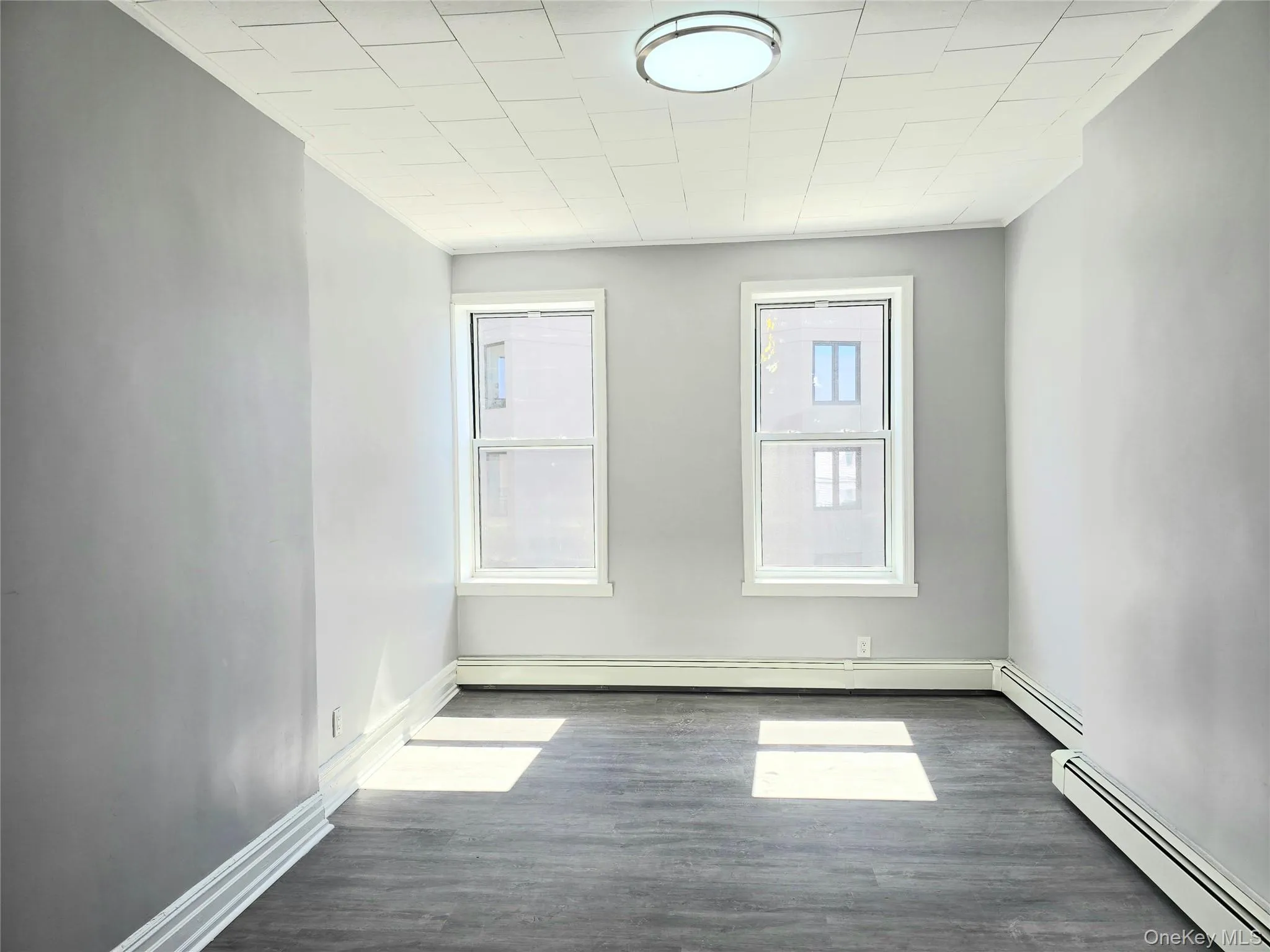 5646 Myrtle Avenue, New York, NY, 1 Bedroom Bedrooms, 5 Rooms Rooms,1 BathroomBathrooms,Residential Lease,For Rent,Myrtle,0,980589 5646 Myrtle Avenue, New York, NY, 1 Bedroom Bedrooms, 5 Rooms Rooms,1 BathroomBathrooms,Residential Lease,For Rent,Myrtle,0,980589