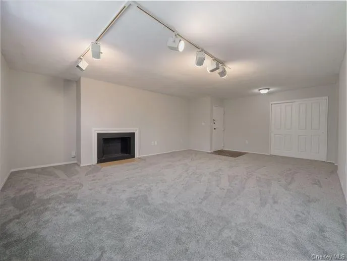 391 Sierra Vista Lane, Clarkstown, NY, 1 Bedroom Bedrooms, 4 Rooms Rooms,1 BathroomBathrooms,Residential Lease,For Rent,Sierra Vista,0,980599 391 Sierra Vista Lane, Clarkstown, NY, 1 Bedroom Bedrooms, 4 Rooms Rooms,1 BathroomBathrooms,Residential Lease,For Rent,Sierra Vista,0,980599