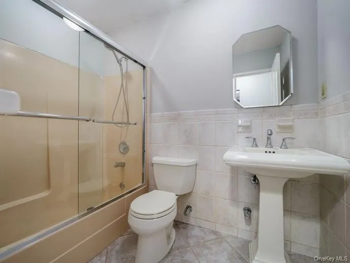391 Sierra Vista Lane, Clarkstown, NY, 1 Bedroom Bedrooms, 4 Rooms Rooms,1 BathroomBathrooms,Residential Lease,For Rent,Sierra Vista,0,980599 391 Sierra Vista Lane, Clarkstown, NY, 1 Bedroom Bedrooms, 4 Rooms Rooms,1 BathroomBathrooms,Residential Lease,For Rent,Sierra Vista,0,980599