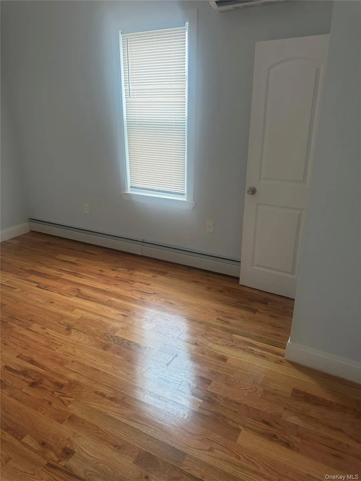 1611 Research Avenue, New York, NY, 3 Bedrooms Bedrooms, 6 Rooms Rooms,1 BathroomBathrooms,Residential Lease,For Rent,Research,0,980637 1611 Research Avenue, New York, NY, 3 Bedrooms Bedrooms, 6 Rooms Rooms,1 BathroomBathrooms,Residential Lease,For Rent,Research,0,980637