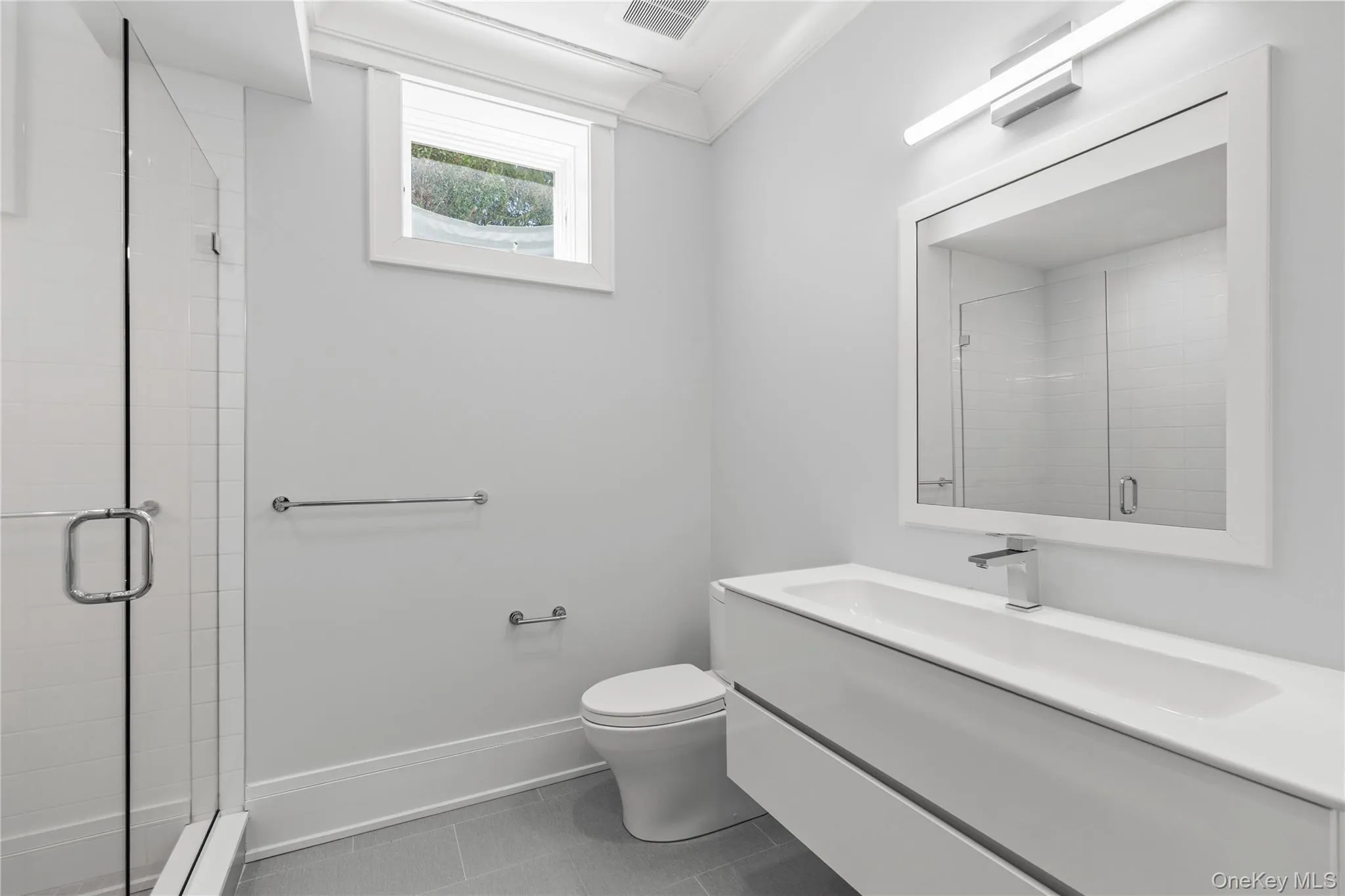 Ensuite full bath Ensuite full bath