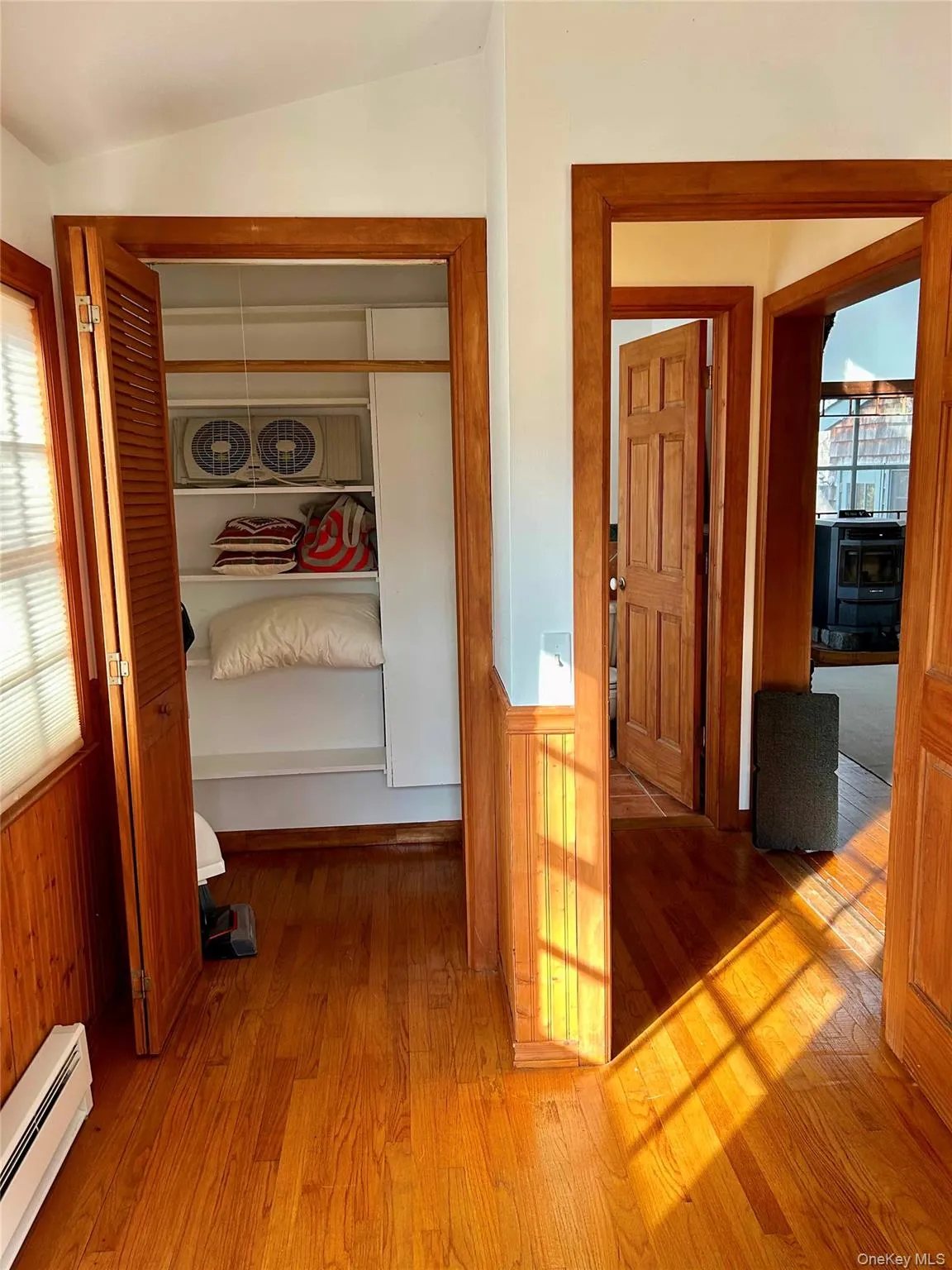 Bedroom coset and doorway Bedroom coset and doorway