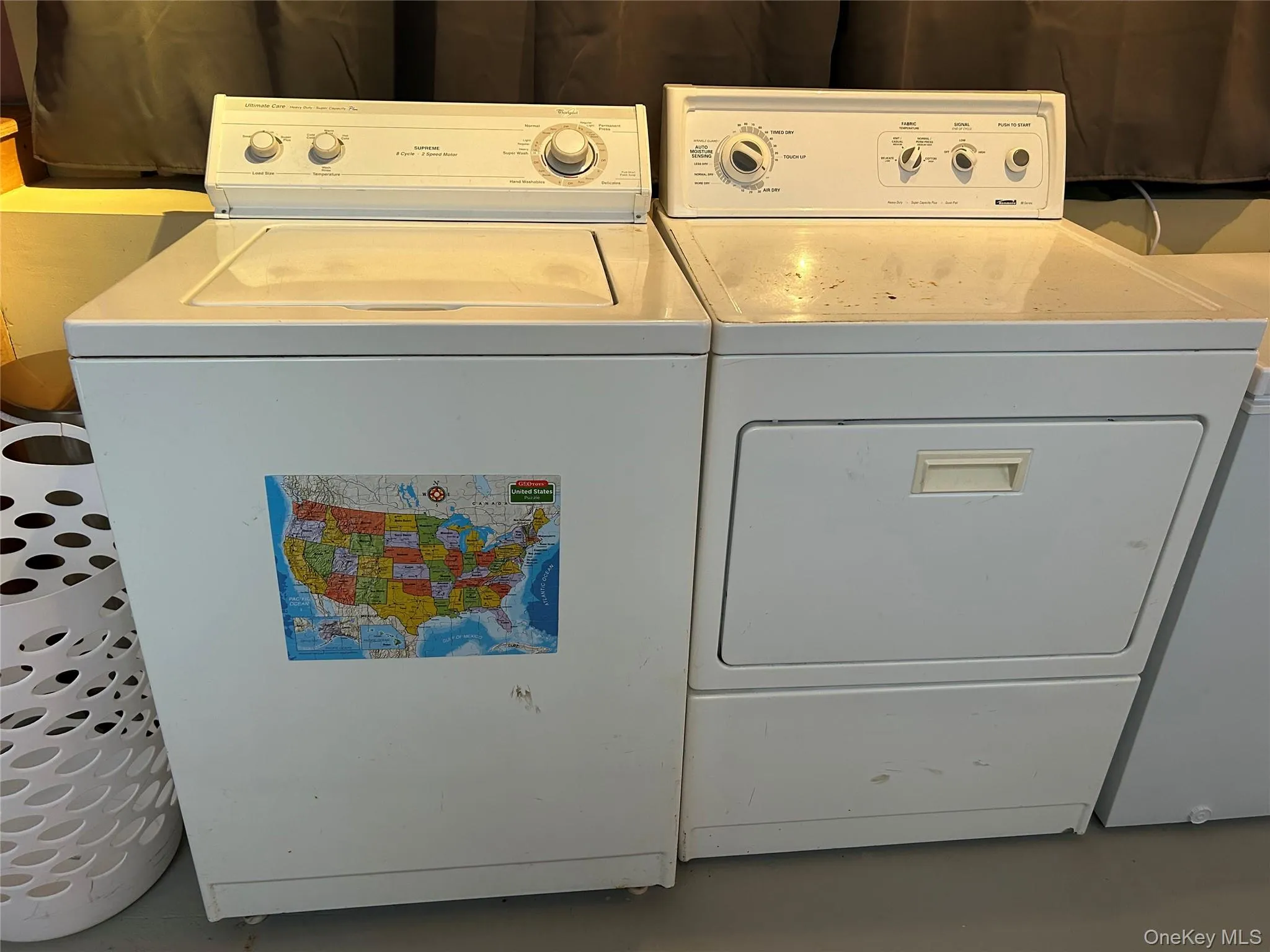 Lower level with washer and dryer Lower level with washer and dryer