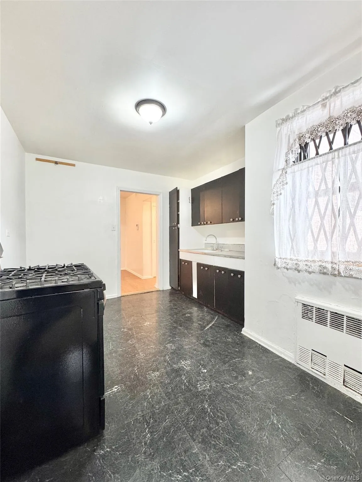 57-10 Junction Boulevard, New York, NY, 2 Bedrooms Bedrooms, 5 Rooms Rooms,1 BathroomBathrooms,Residential,For Rent,Junction,0,980664 57-10 Junction Boulevard, New York, NY, 2 Bedrooms Bedrooms, 5 Rooms Rooms,1 BathroomBathrooms,Residential,For Rent,Junction,0,980664